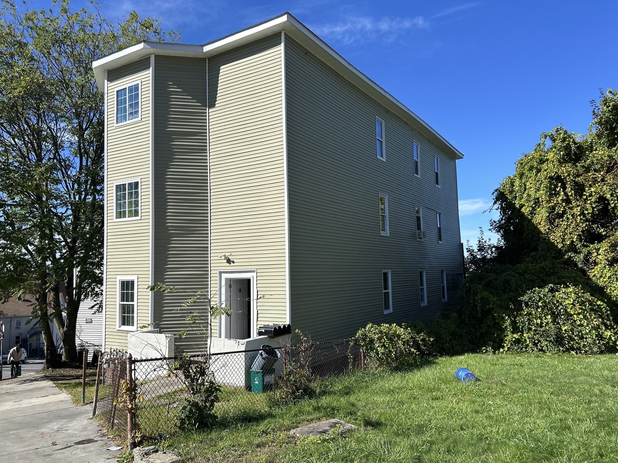 15 Norfolk St, Worcester, MA 01604 - Image 2