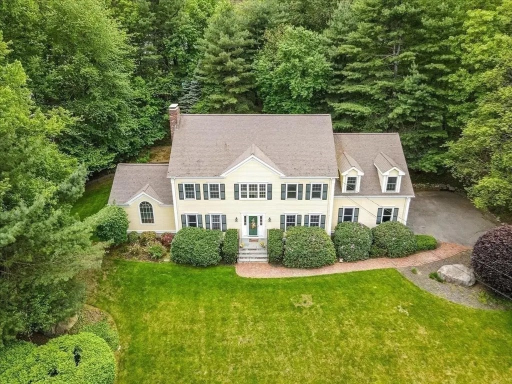 17 Bridle Path, Walpole, MA 02081 - Image 2