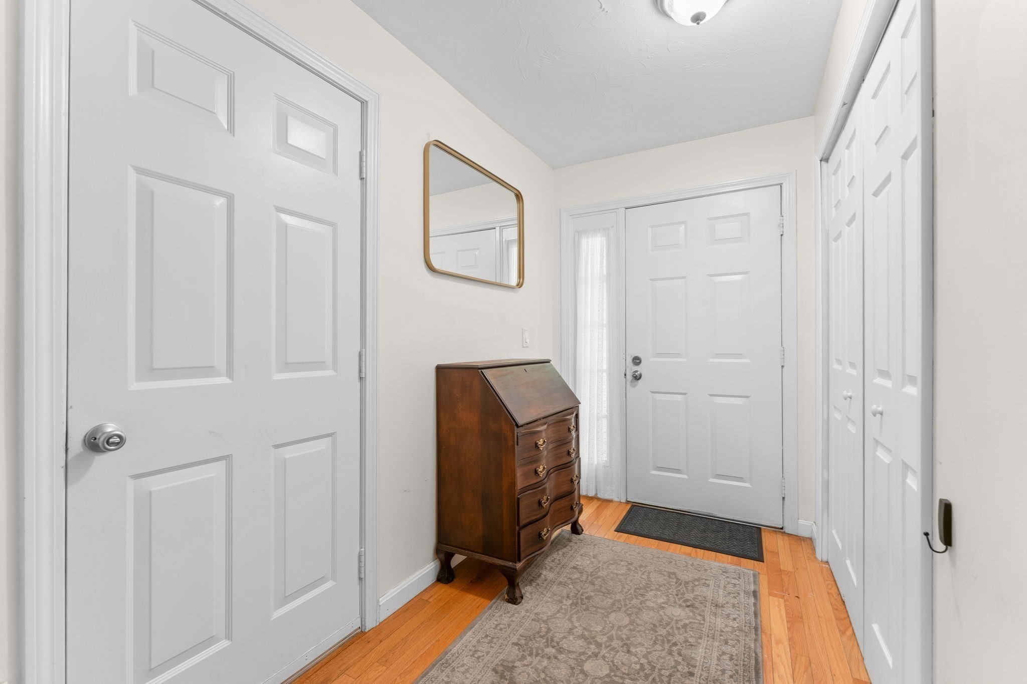 112 Ridgefield Circle Unit B, Clinton, MA 01510 - Image 3