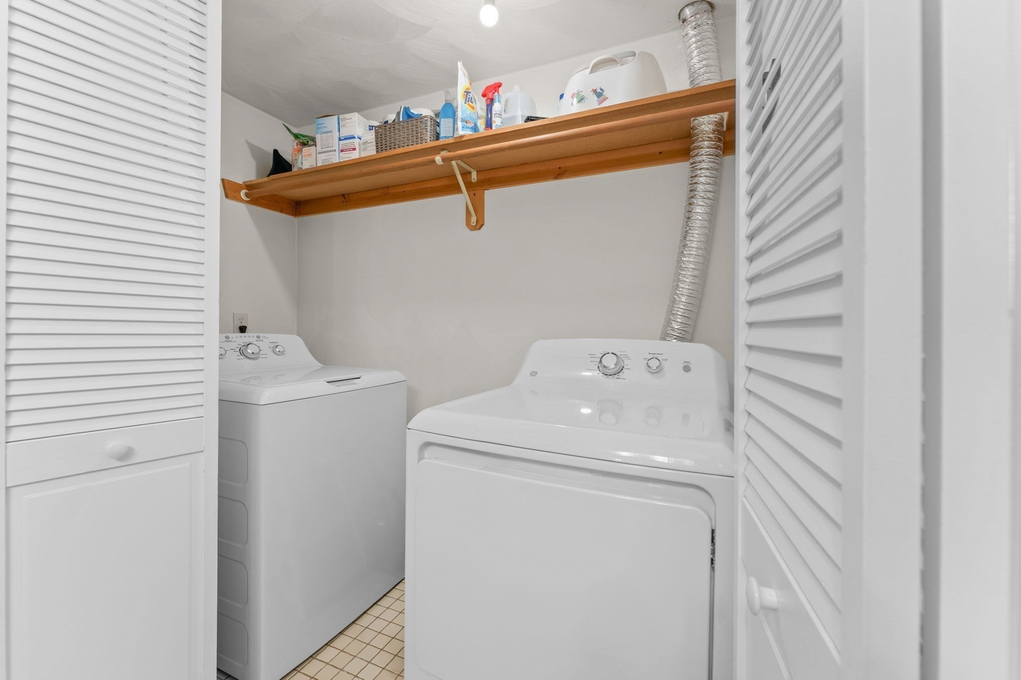 112 Ridgefield Circle Unit B, Clinton, MA 01510 - Image 23