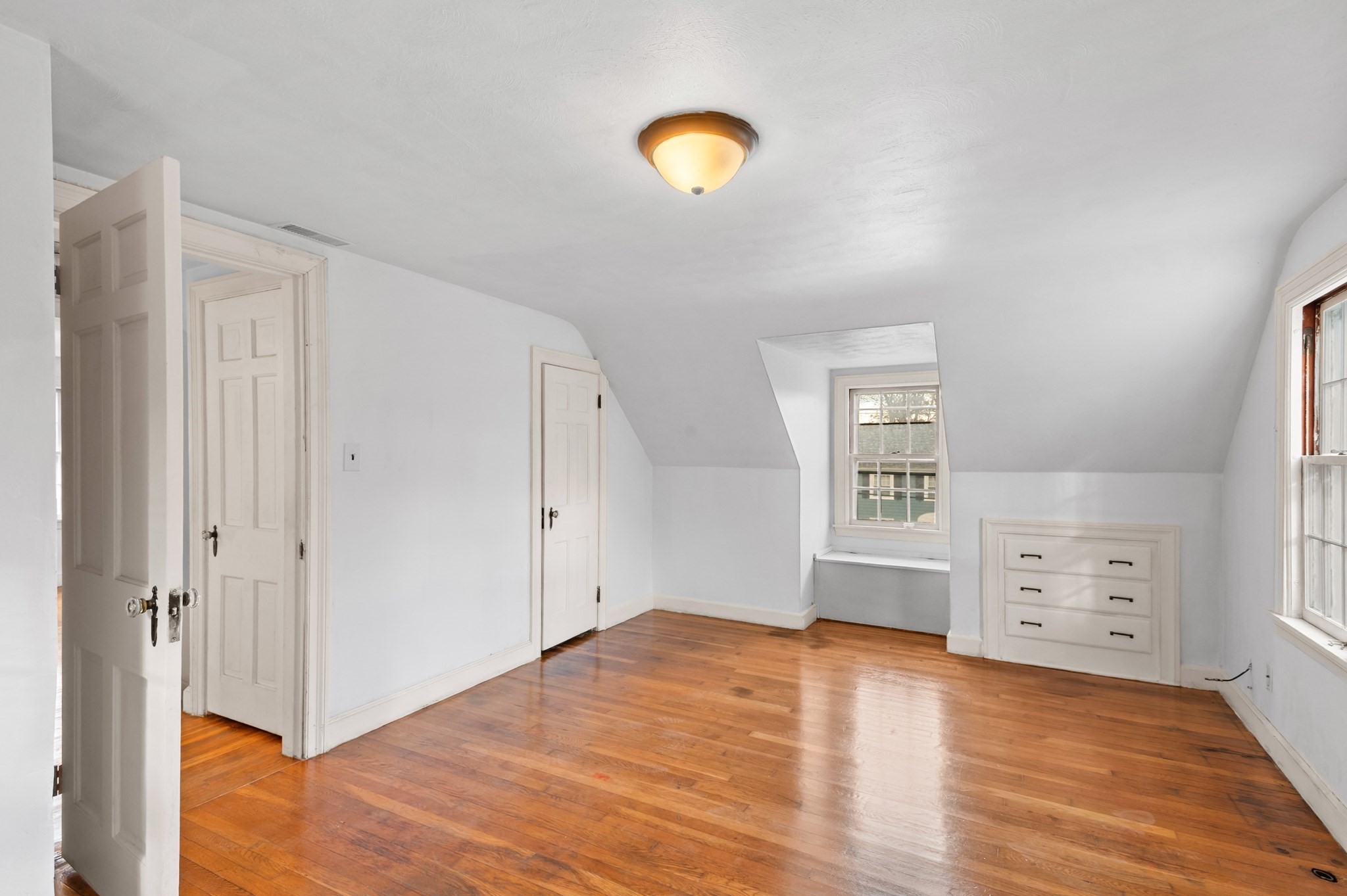 15 Wildrose Ave, Worcester, MA 01602 - Image 9