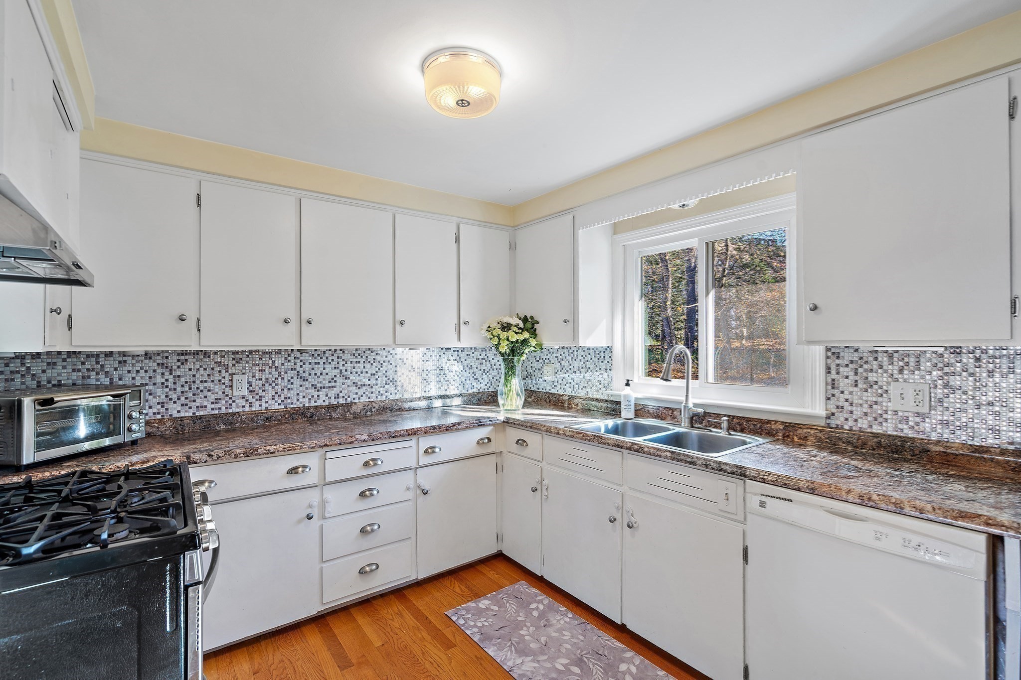 16 Beaudry St, Marlborough, MA 01752 - Image 8