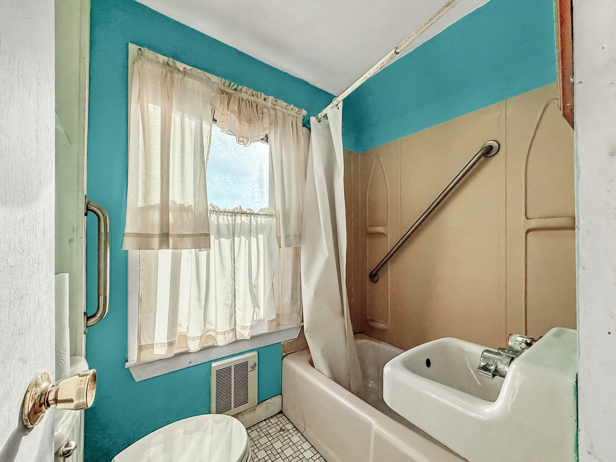 294 E Foster St, Melrose, MA 02176 - Image 26