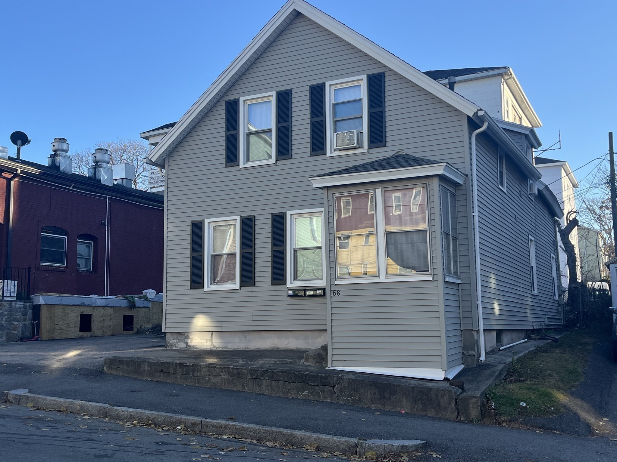 68 Suffolk St, Worcester, MA 01604 - Image 2
