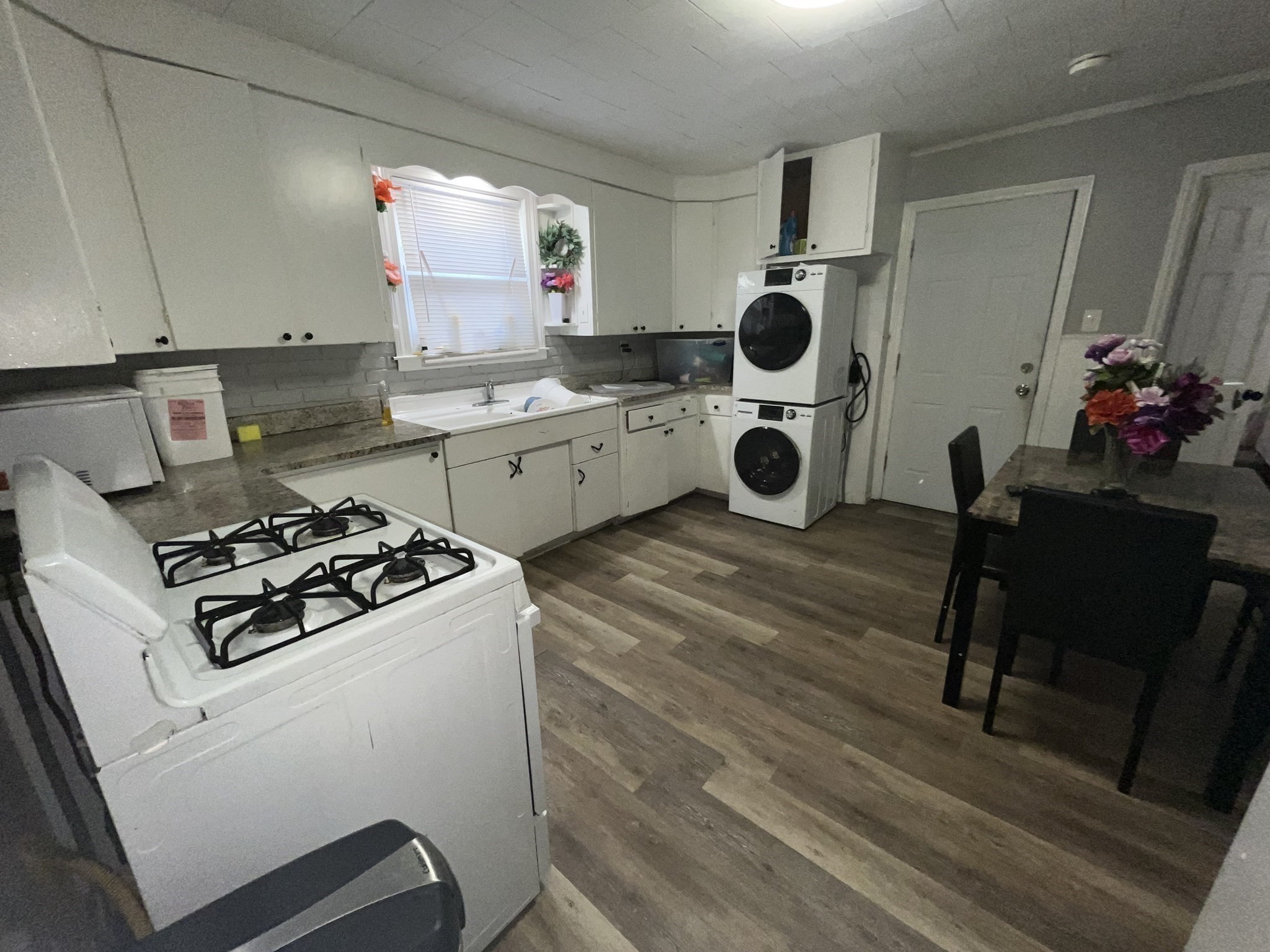 68 Suffolk St, Worcester, MA 01604 - Image 9