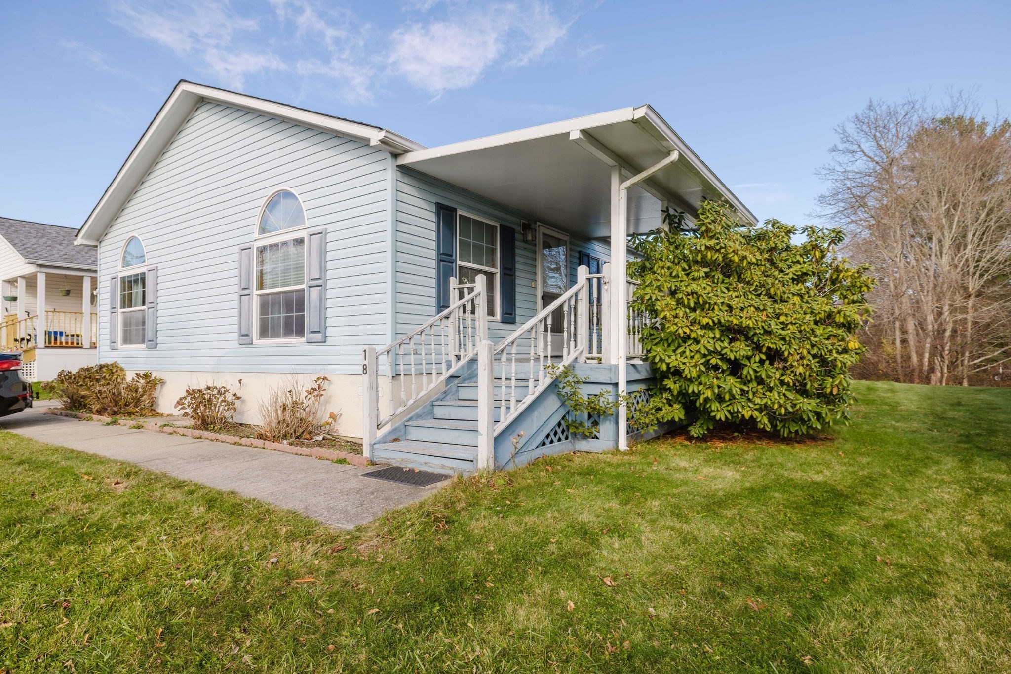 18 Mockingbird Ln, Tiverton, RI 02878