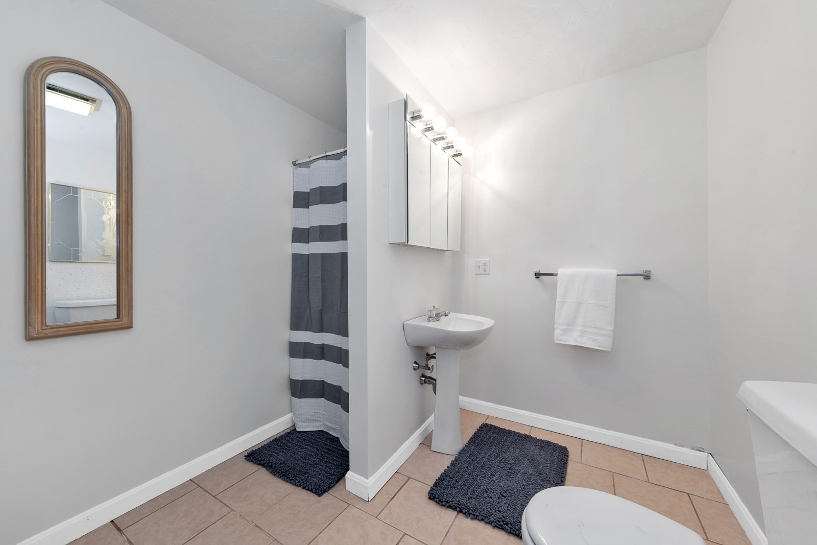 16 Sarah'S Way, Peabody, MA 01960 - Image 31