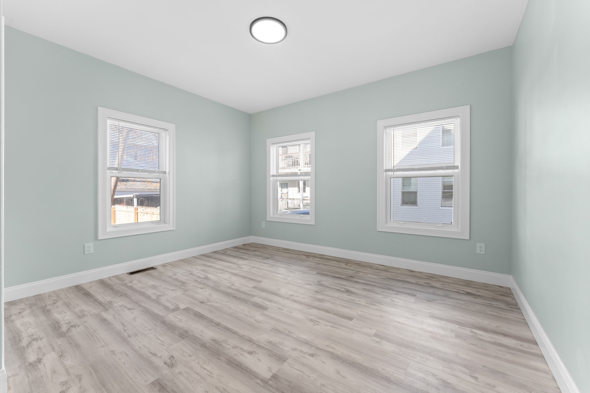 977 Warren, Brockton, MA 02301 - Image 12