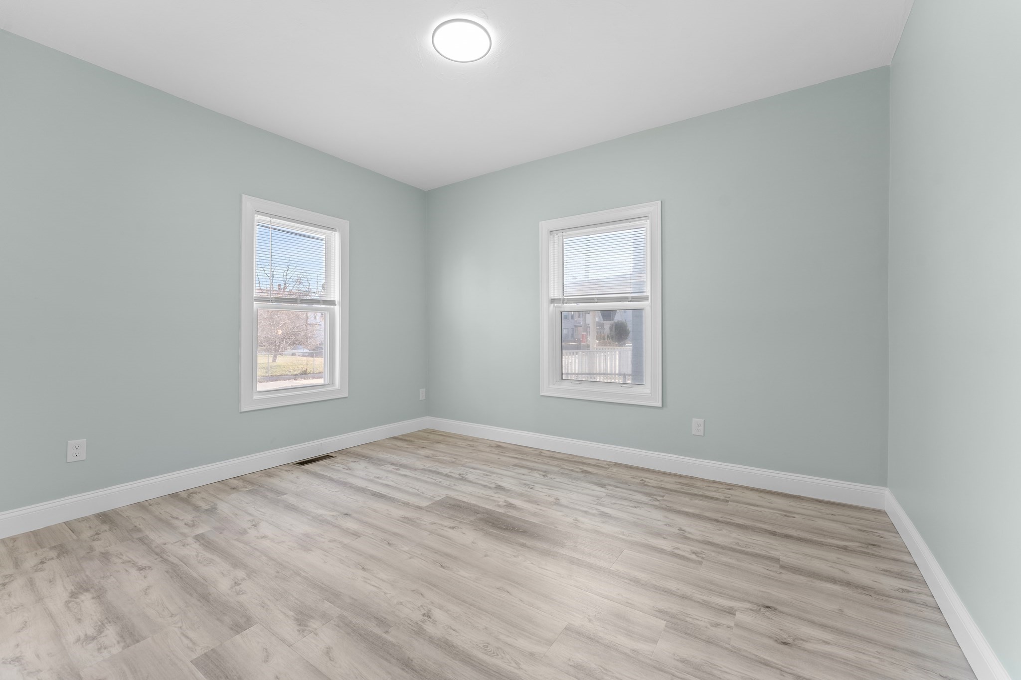 977 Warren, Brockton, MA 02301 - Image 15
