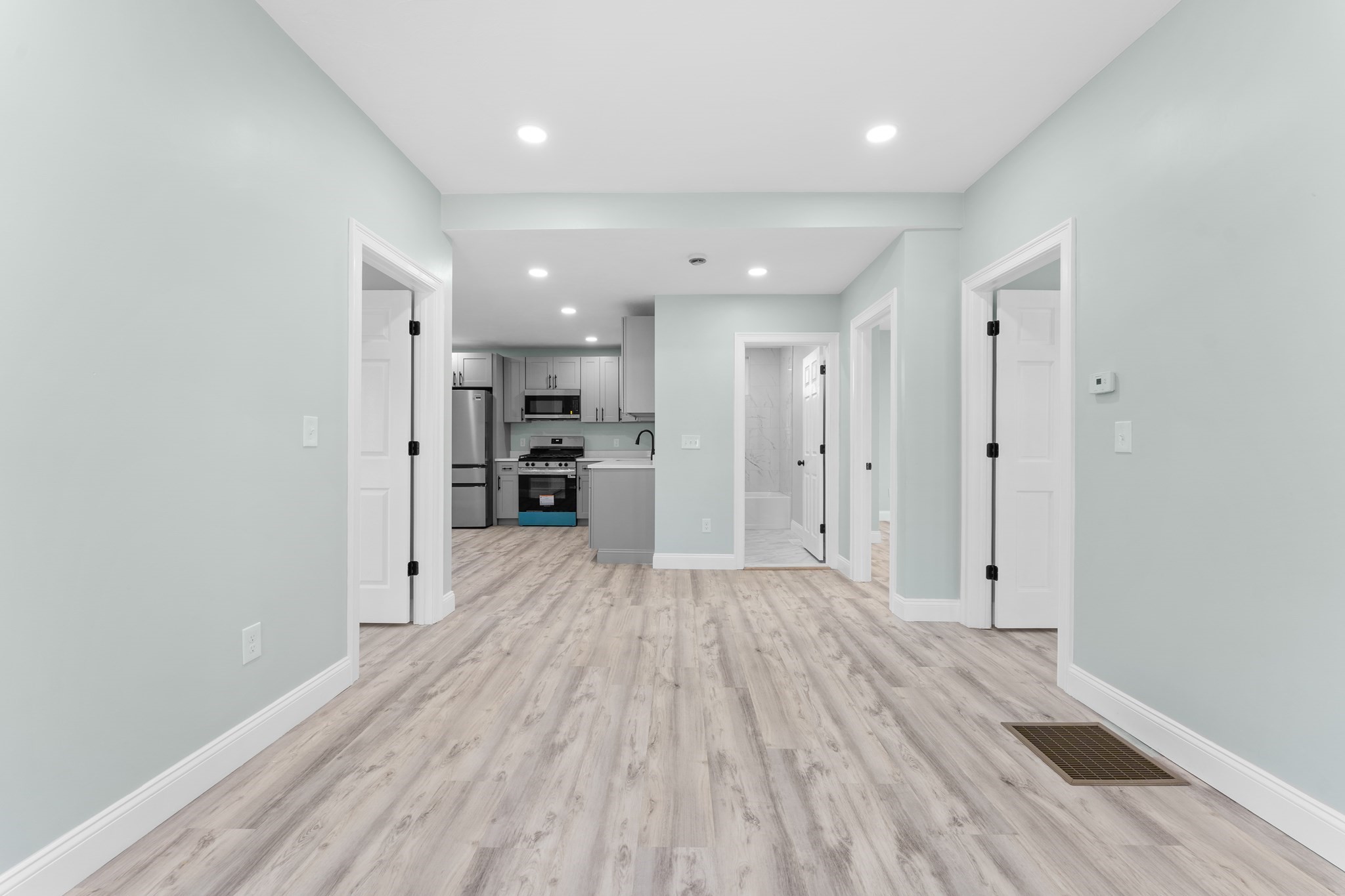 977 Warren, Brockton, MA 02301 - Image 6