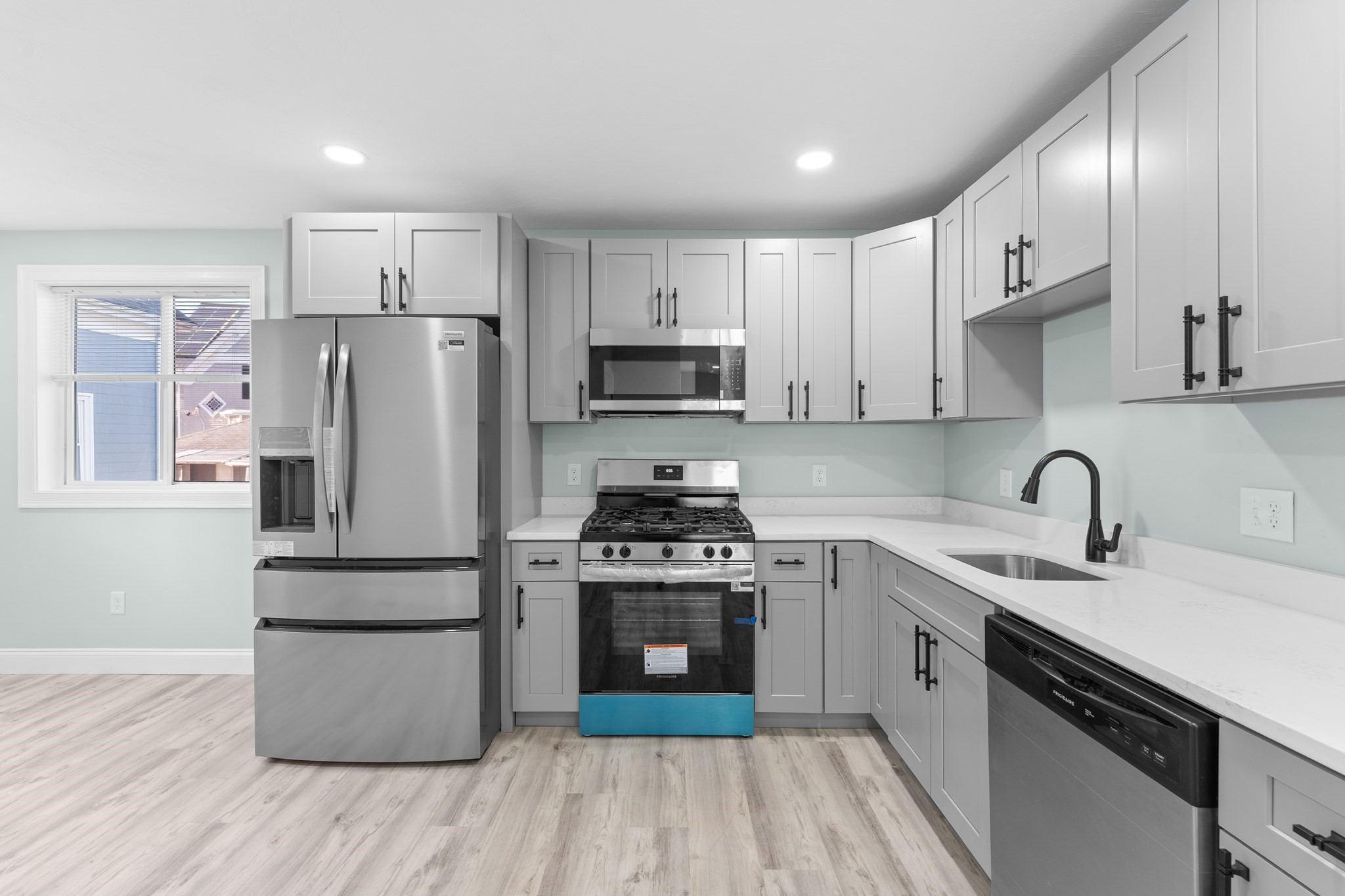 977 Warren, Brockton, MA 02301 - Image 9