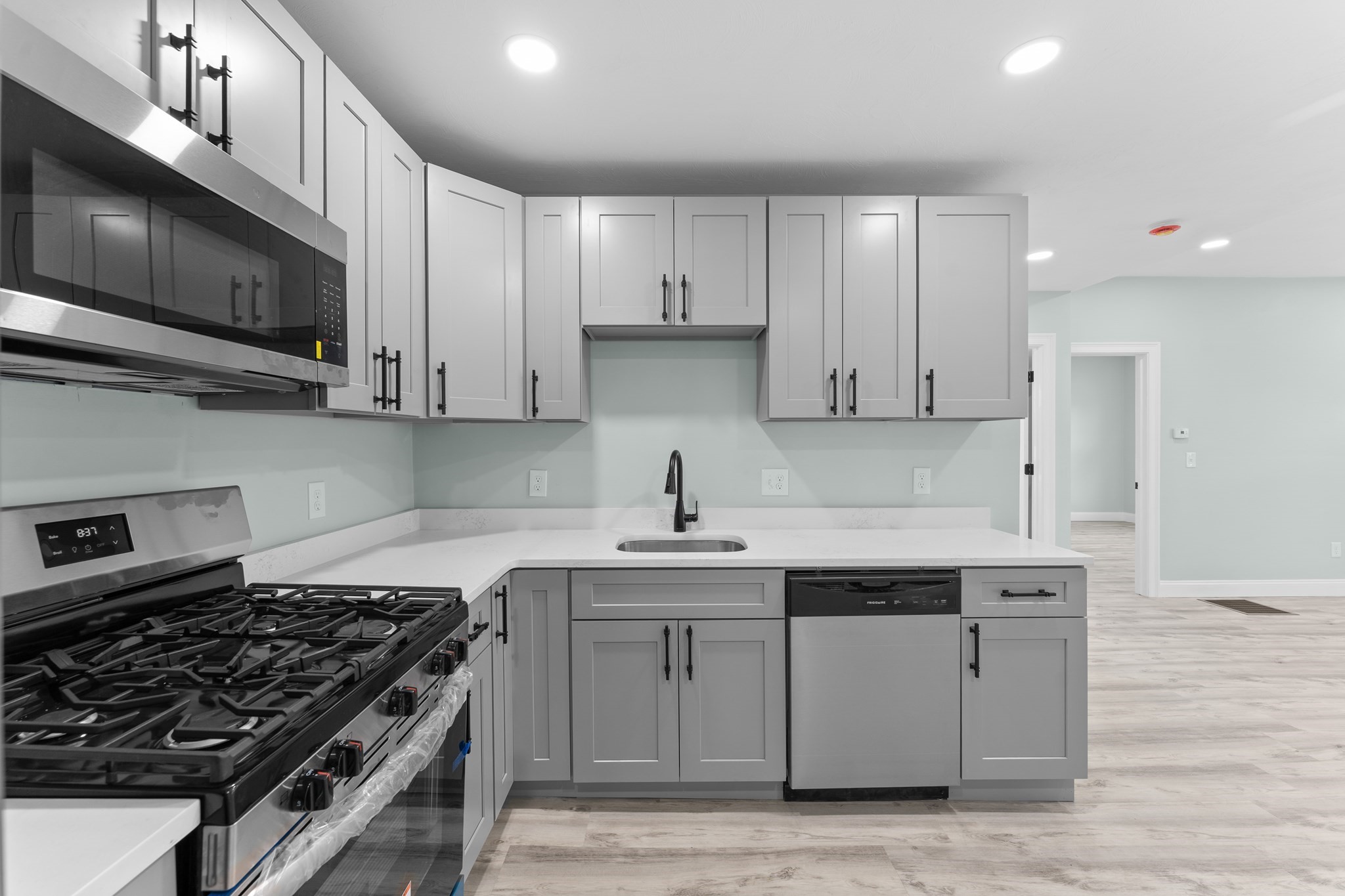 977 Warren, Brockton, MA 02301 - Image 10