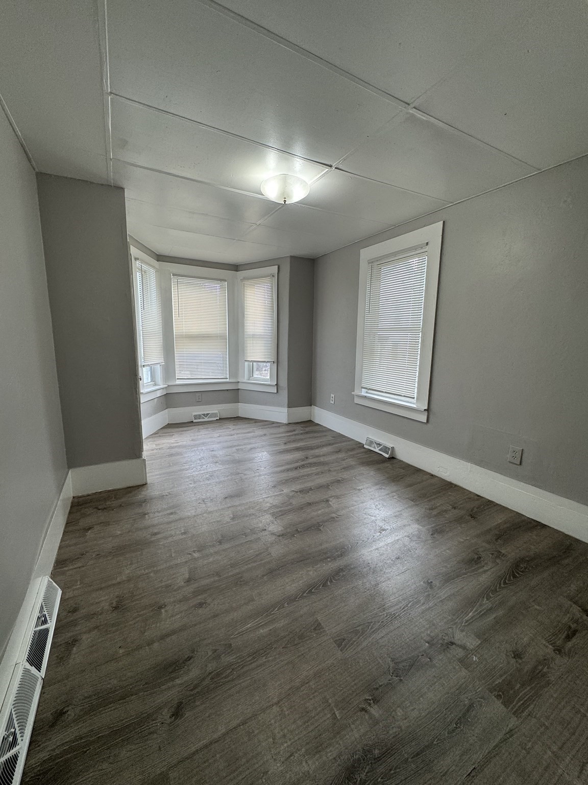 31 Merrill St, Lowell, MA 01852 - Image 16