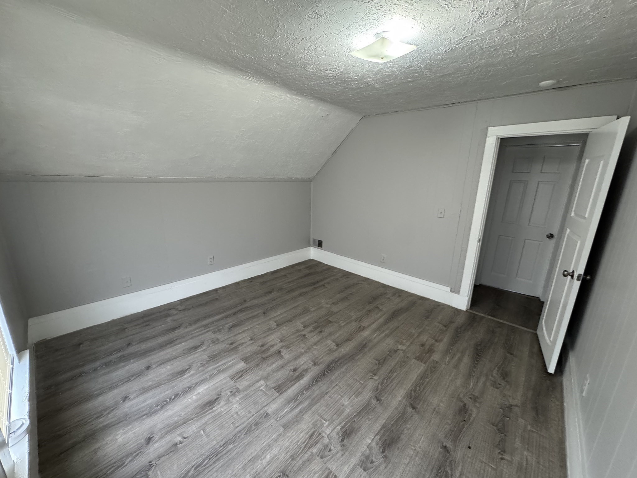 31 Merrill St, Lowell, MA 01852 - Image 18