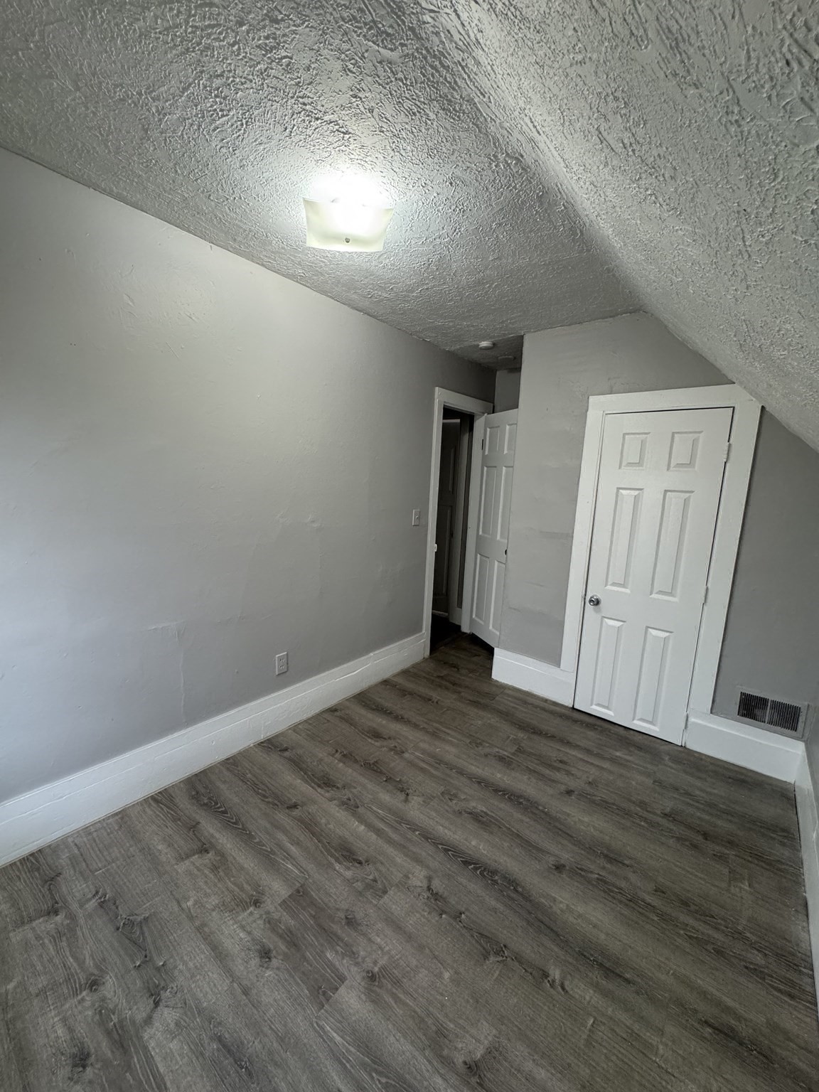 31 Merrill St, Lowell, MA 01852 - Image 24