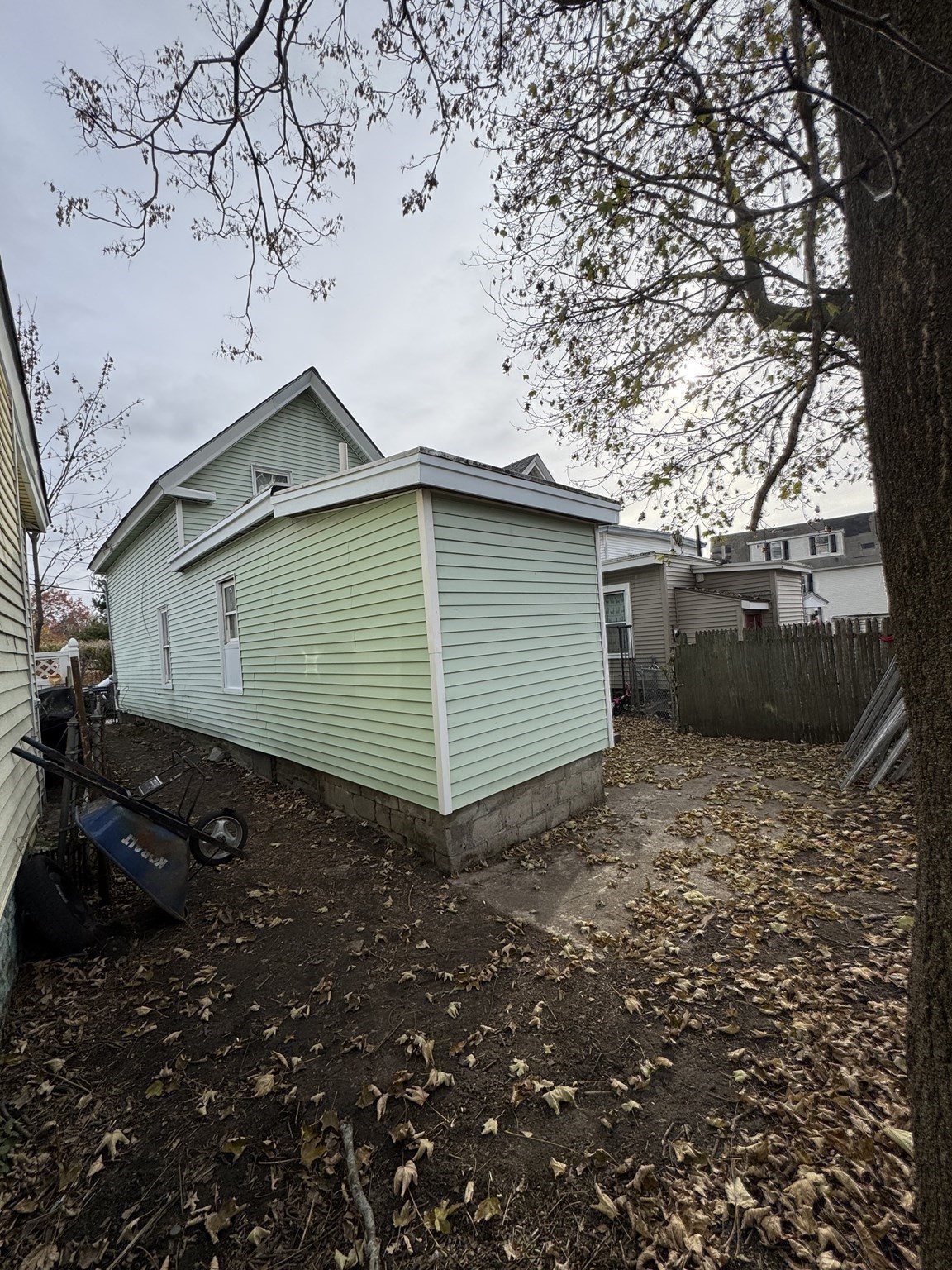 31 Merrill St, Lowell, MA 01852 - Image 32