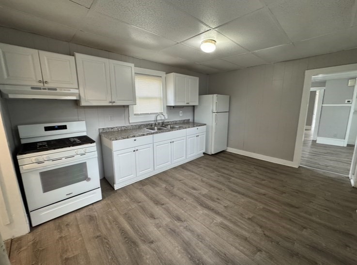 31 Merrill St, Lowell, MA 01852 - Image 8