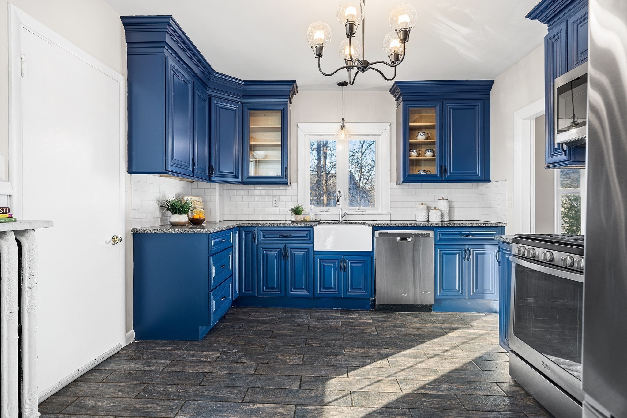 37 Chestnut Street, Woburn, MA 01801 - Image 4