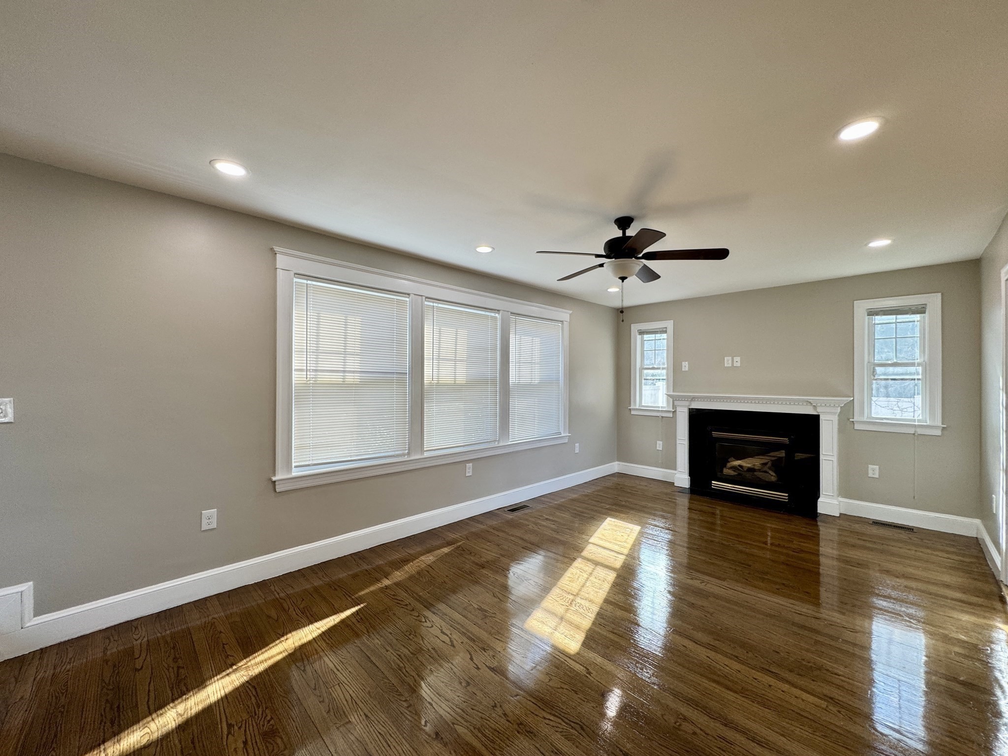 136 N Main St, Sharon, MA 02067 - Image 4