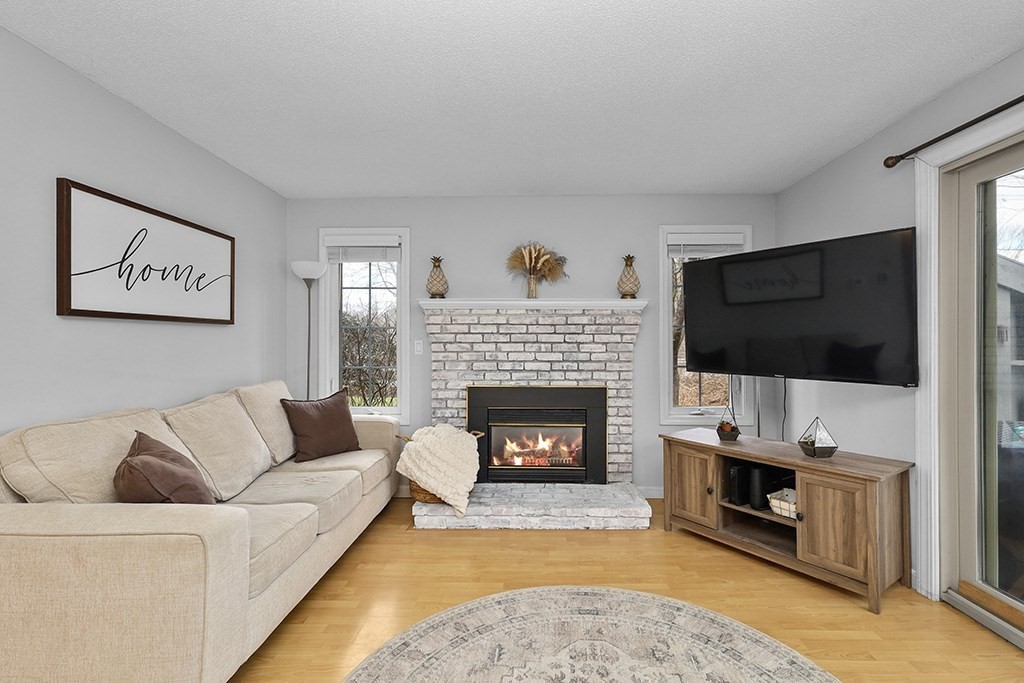 3 Strathmore Shire Dr Unit A, Uxbridge, MA 01569 - Image 2