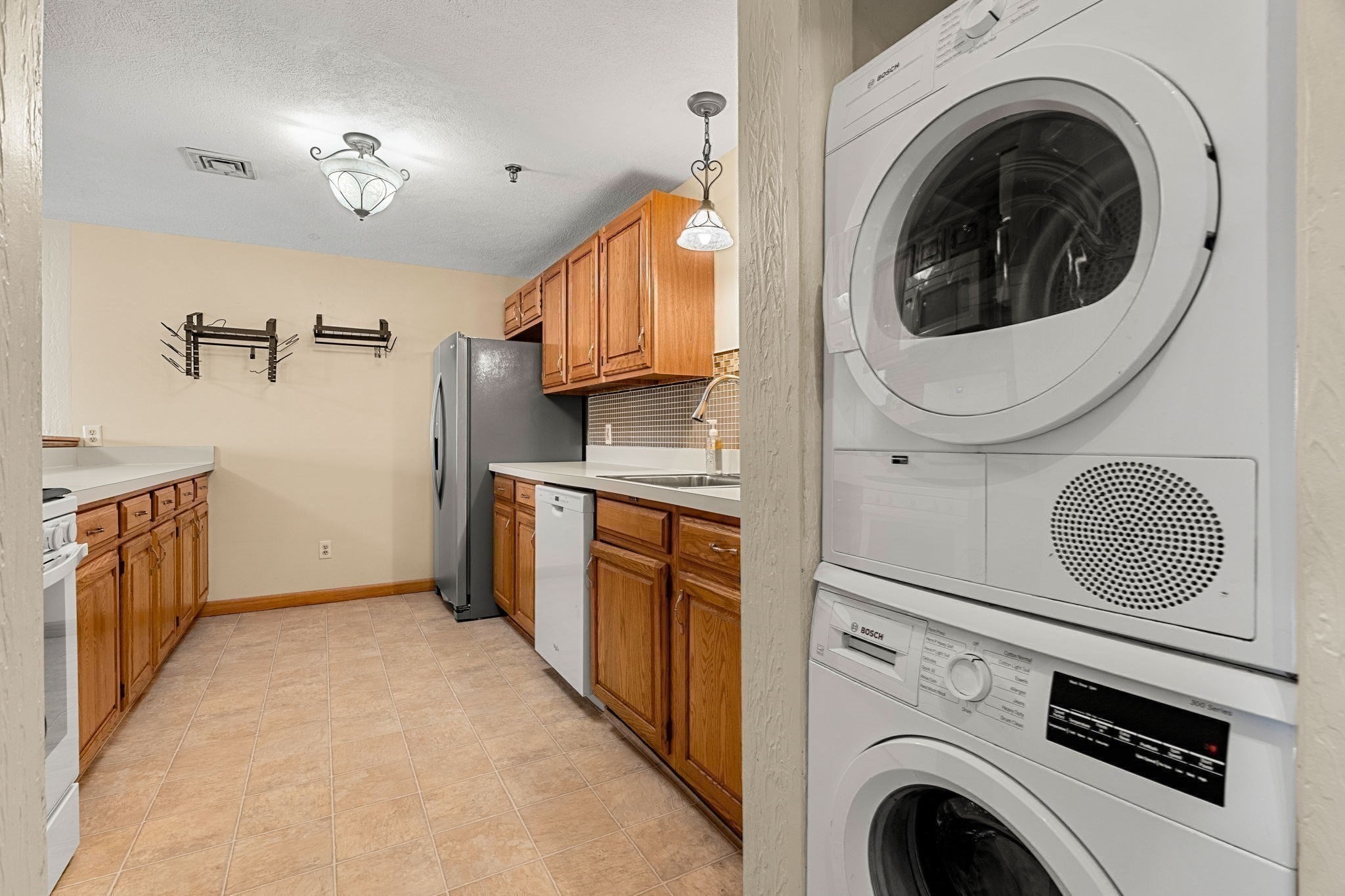 132 W Meadow Rd Unit 18, Haverhill, MA 01832 - Image 8