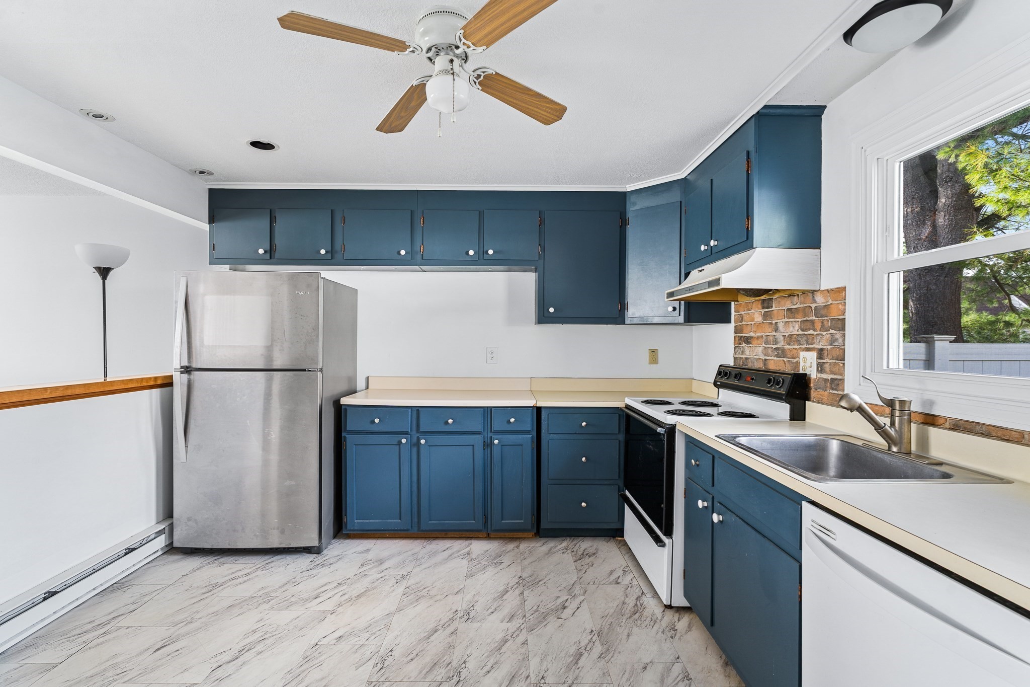 41 South St Unit 11, Easthampton, MA 01027 - Image 11