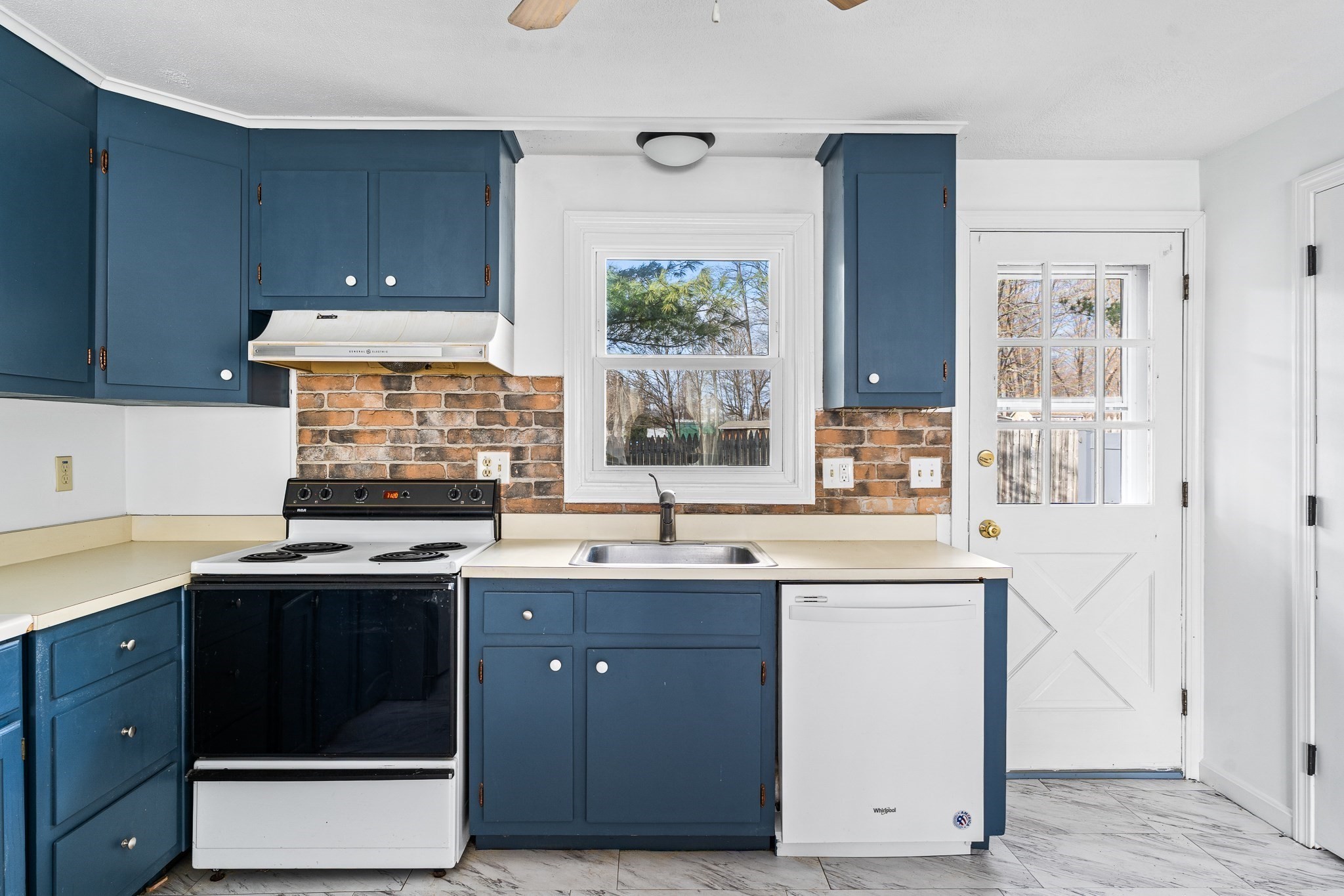 41 South St Unit 11, Easthampton, MA 01027 - Image 14