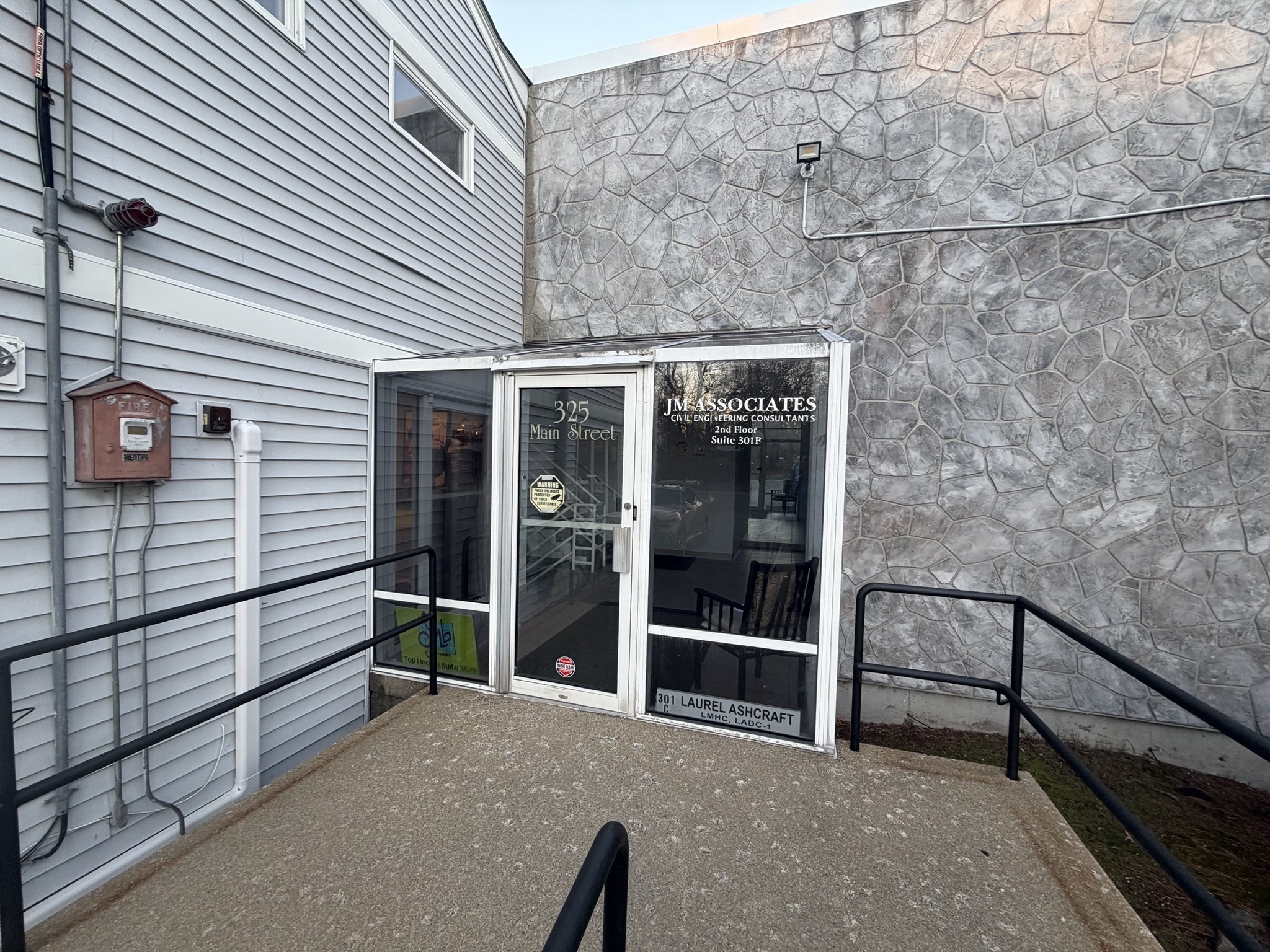 325 Main St, North Reading, MA 01864 - Image 3