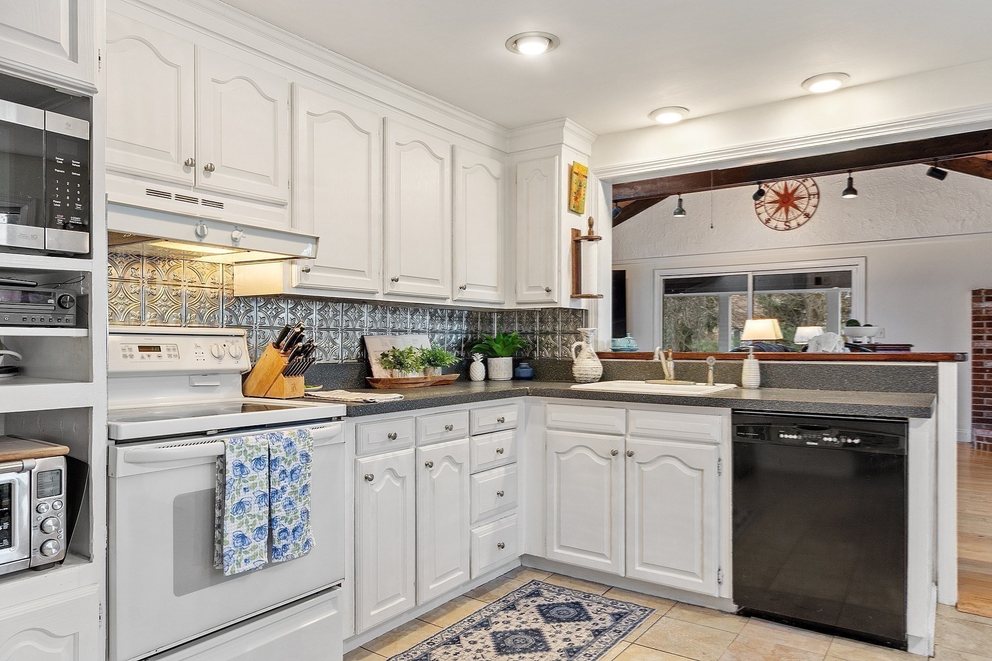 26 Monument Hill Road, Chelmsford, MA 01824 - Image 9