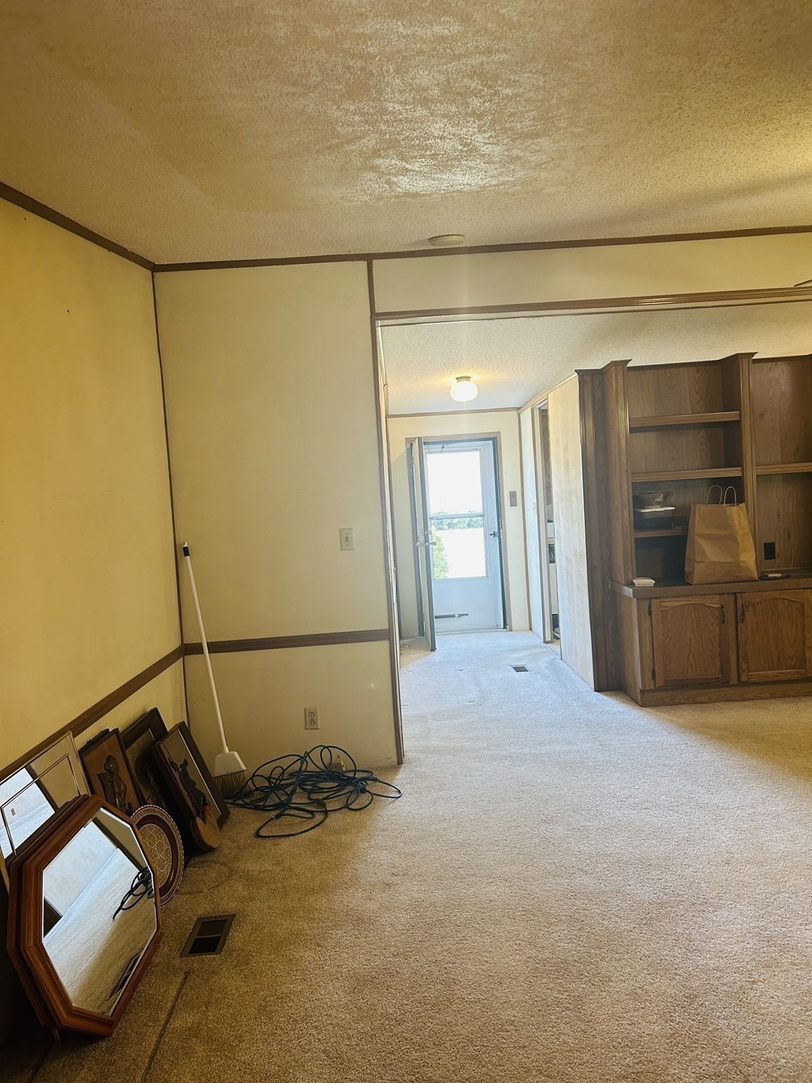 51 Champagne Rd, Gardner, MA 01440 - Image 13