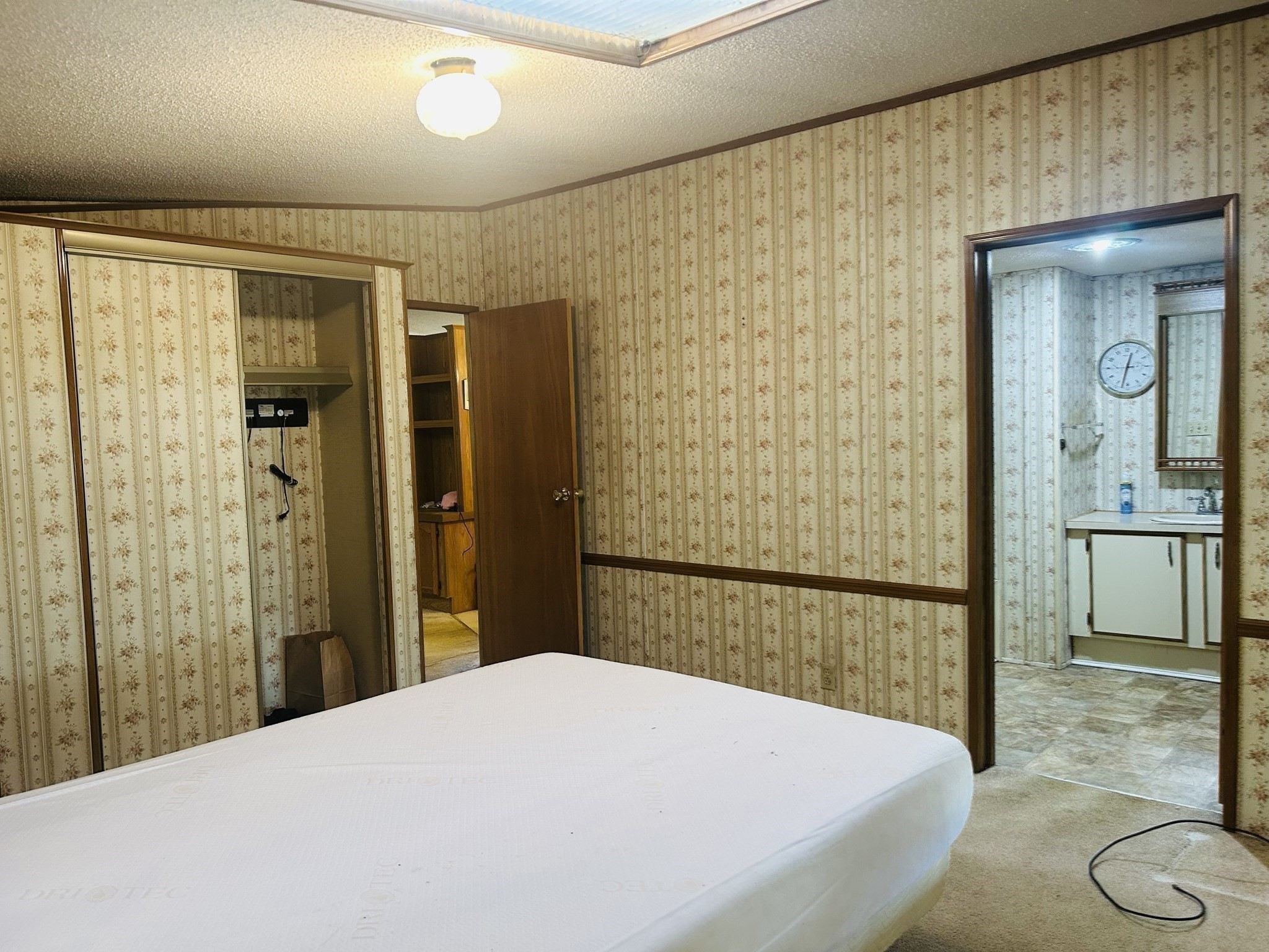 51 Champagne Rd, Gardner, MA 01440 - Image 17