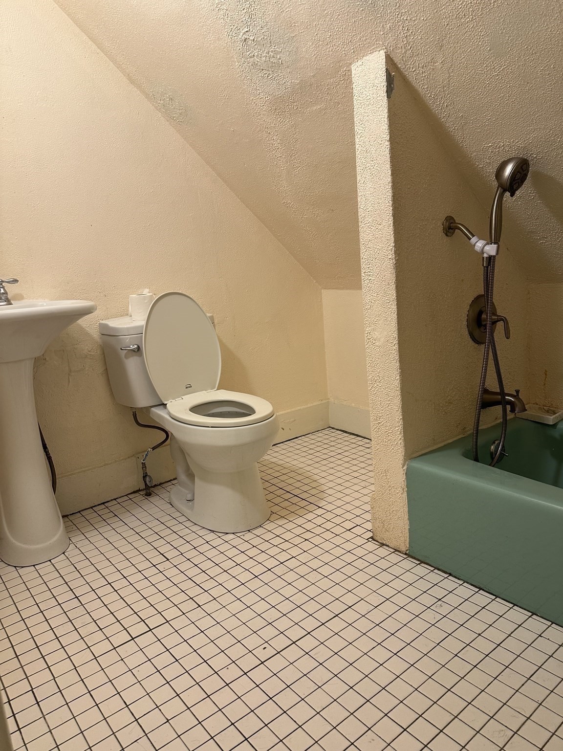 4 Ruthven St, Roxbury, Boston, MA 02121 - Image 15