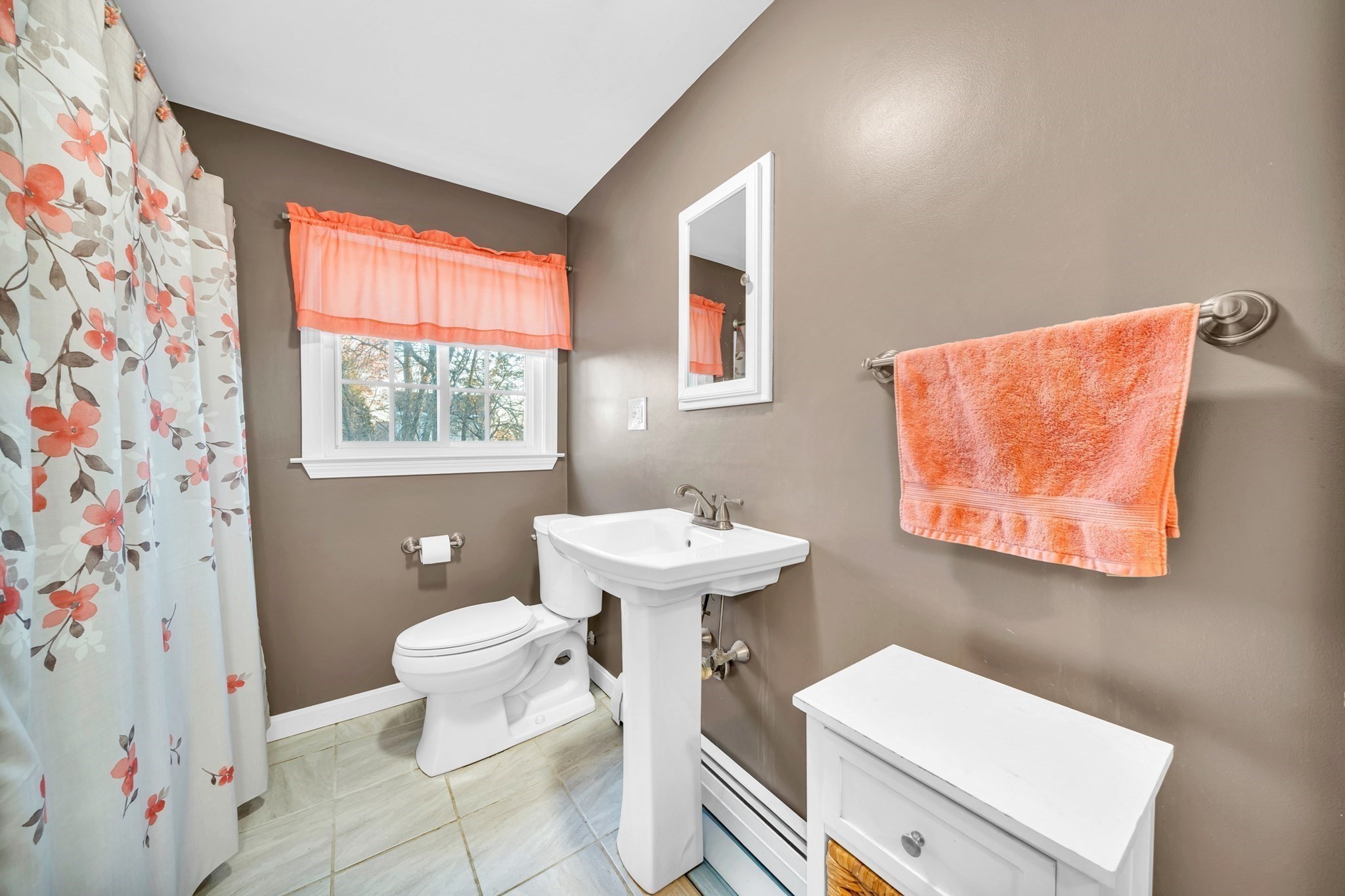 70 Westchester St, Lowell, MA 01851 - Image 16