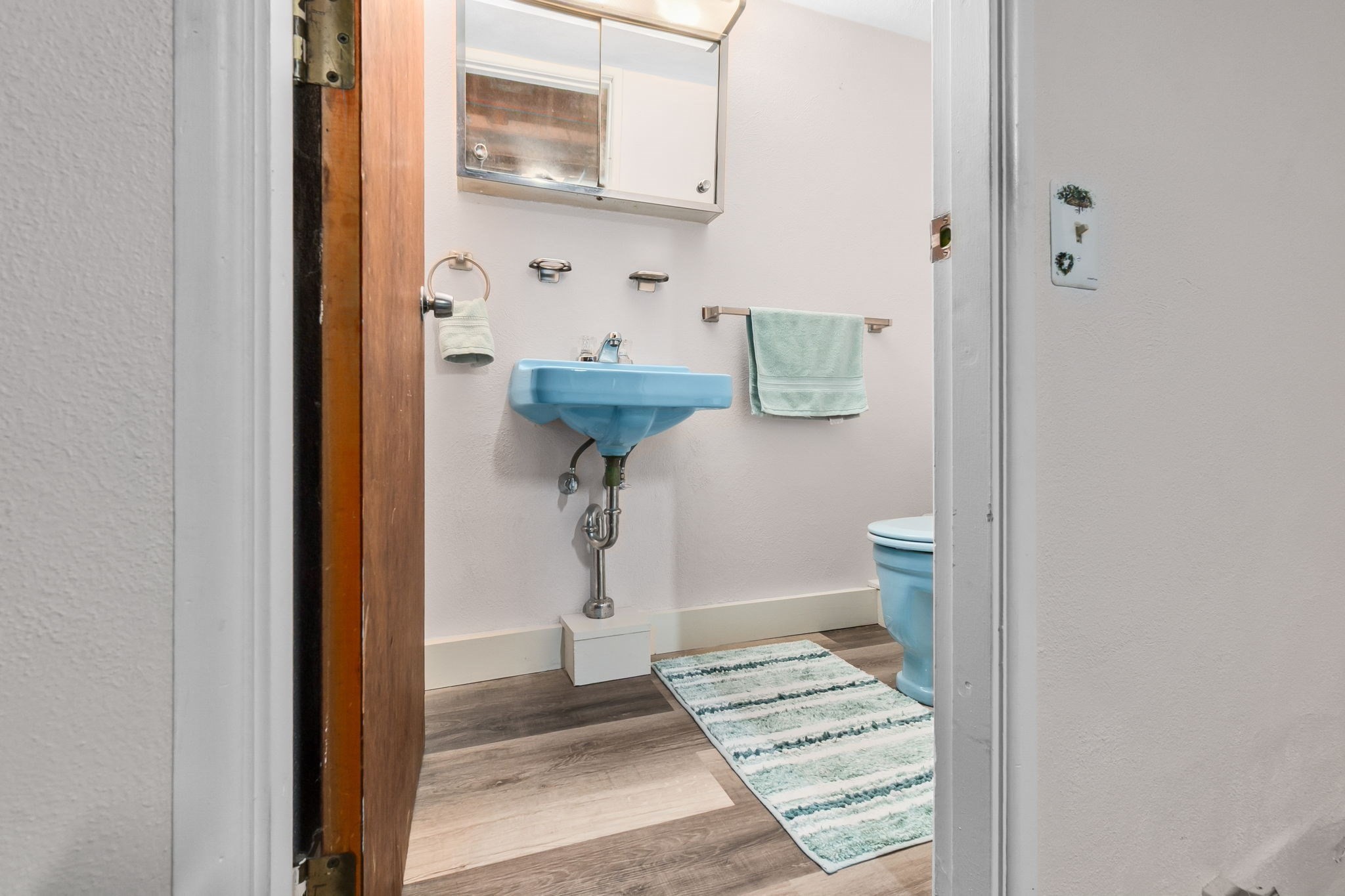 1 Robert Rd, Danvers, MA 01923 - Image 28