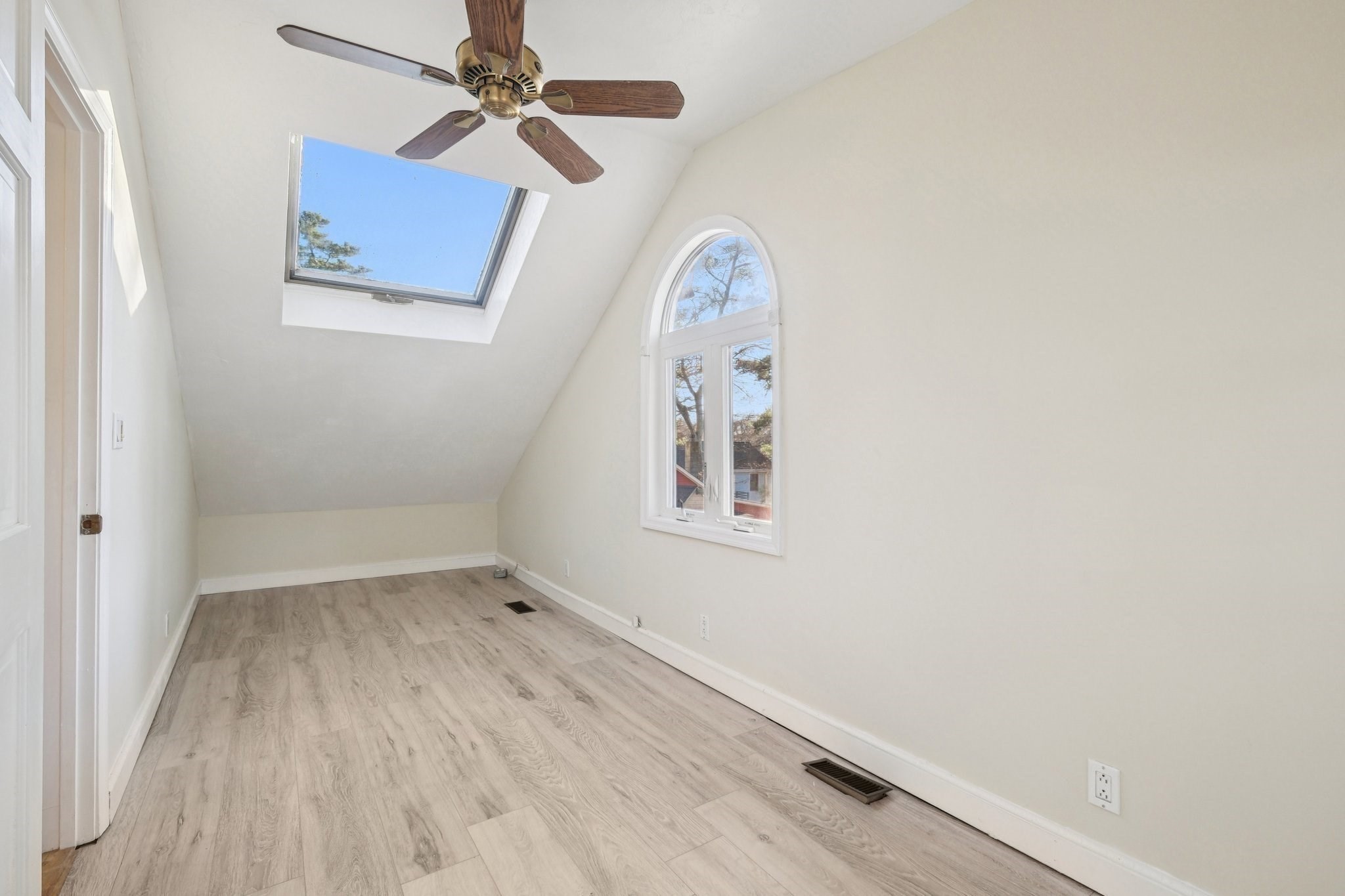 351 Peters Pond Dr, Dracut, MA 01826 - Image 14