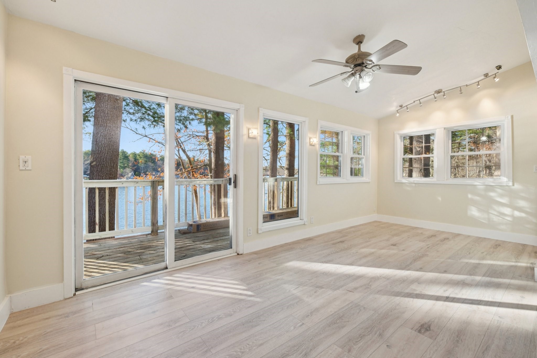 351 Peters Pond Dr, Dracut, MA 01826 - Image 3