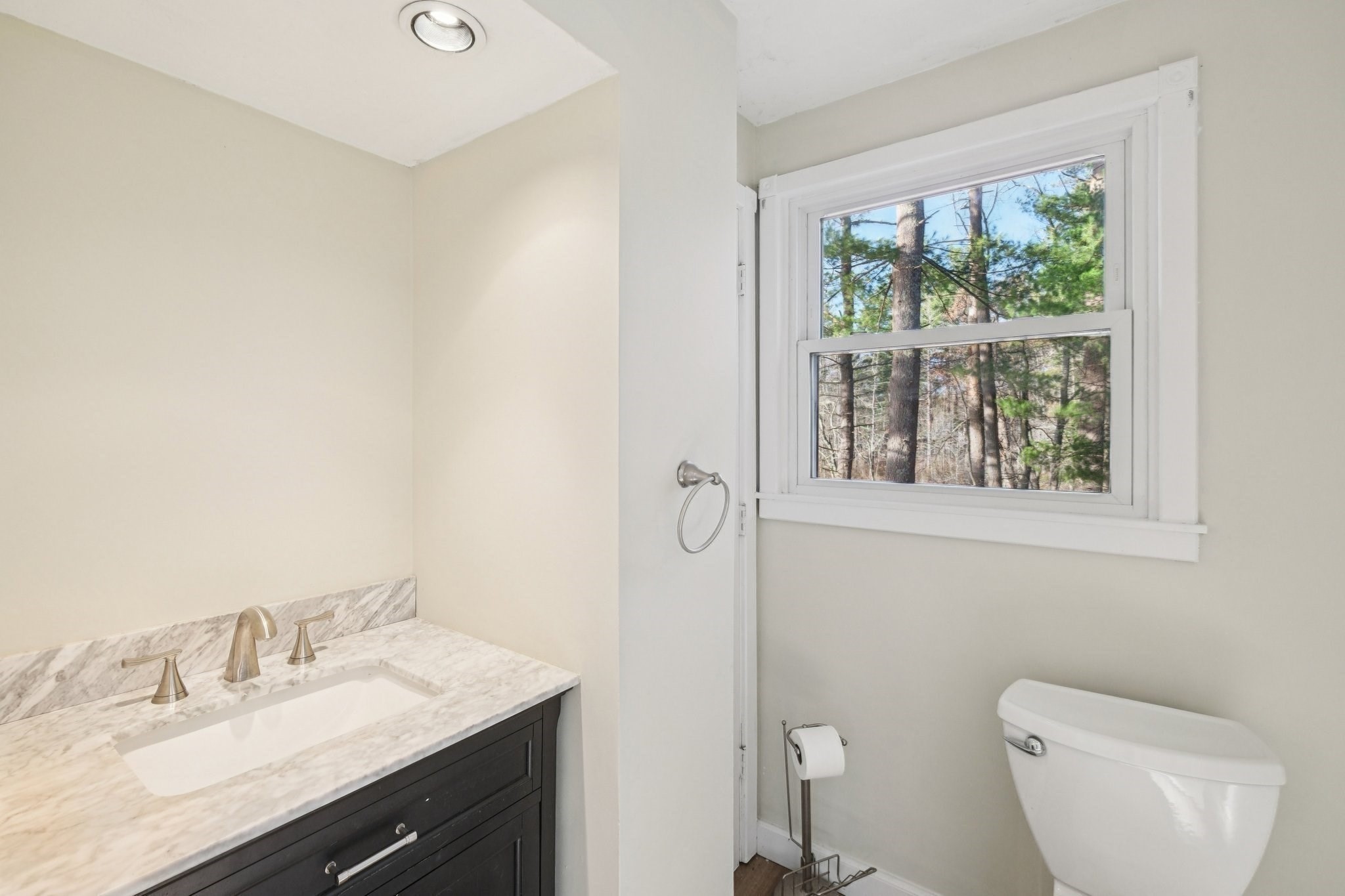 351 Peters Pond Dr, Dracut, MA 01826 - Image 10