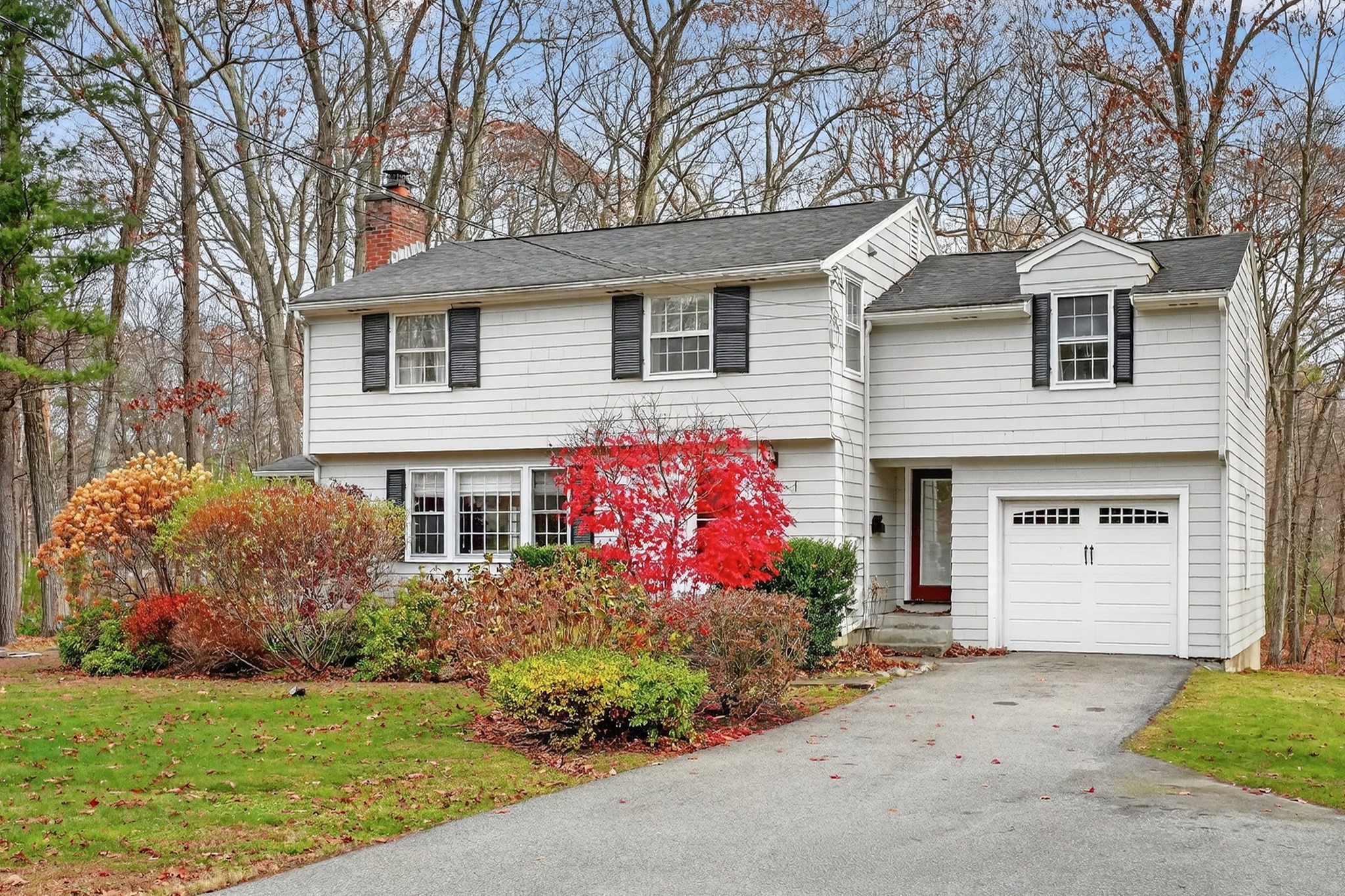 21 Fairbanks Rd, Chelmsford, MA 01824 - Image 2