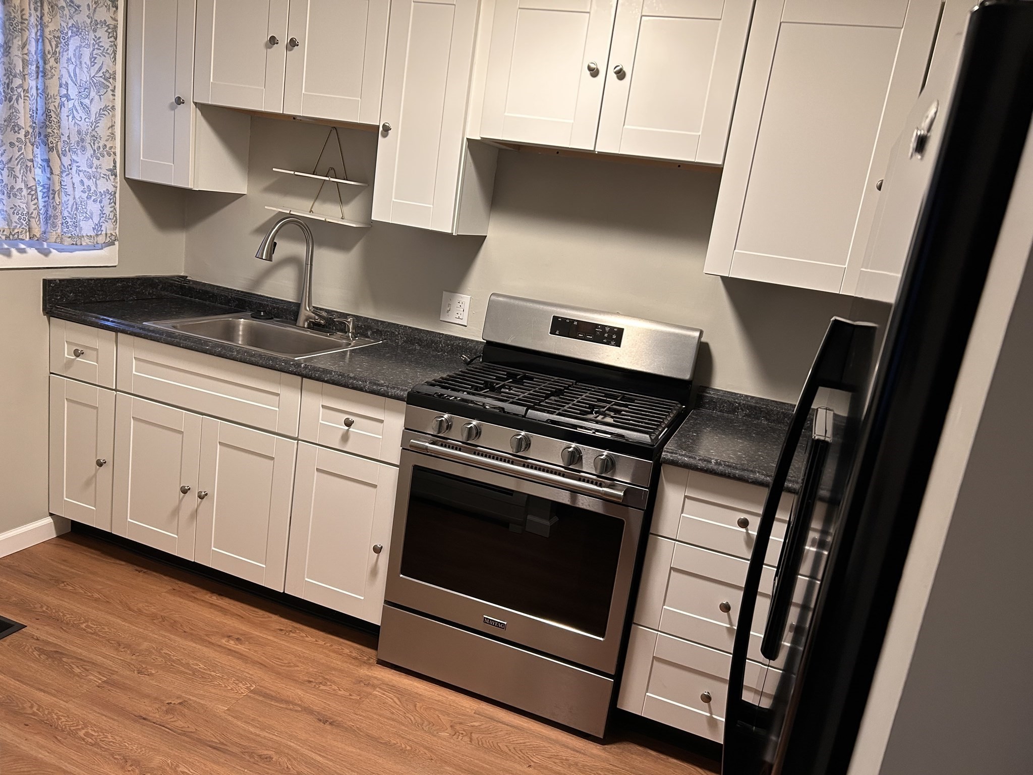 5 Manor Court Unit 5, Springfield, MA 01118 - Image 4