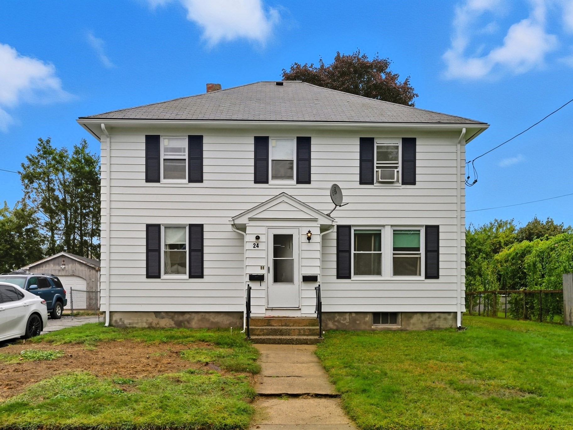 24 Elm Street, Ludlow, MA 01056