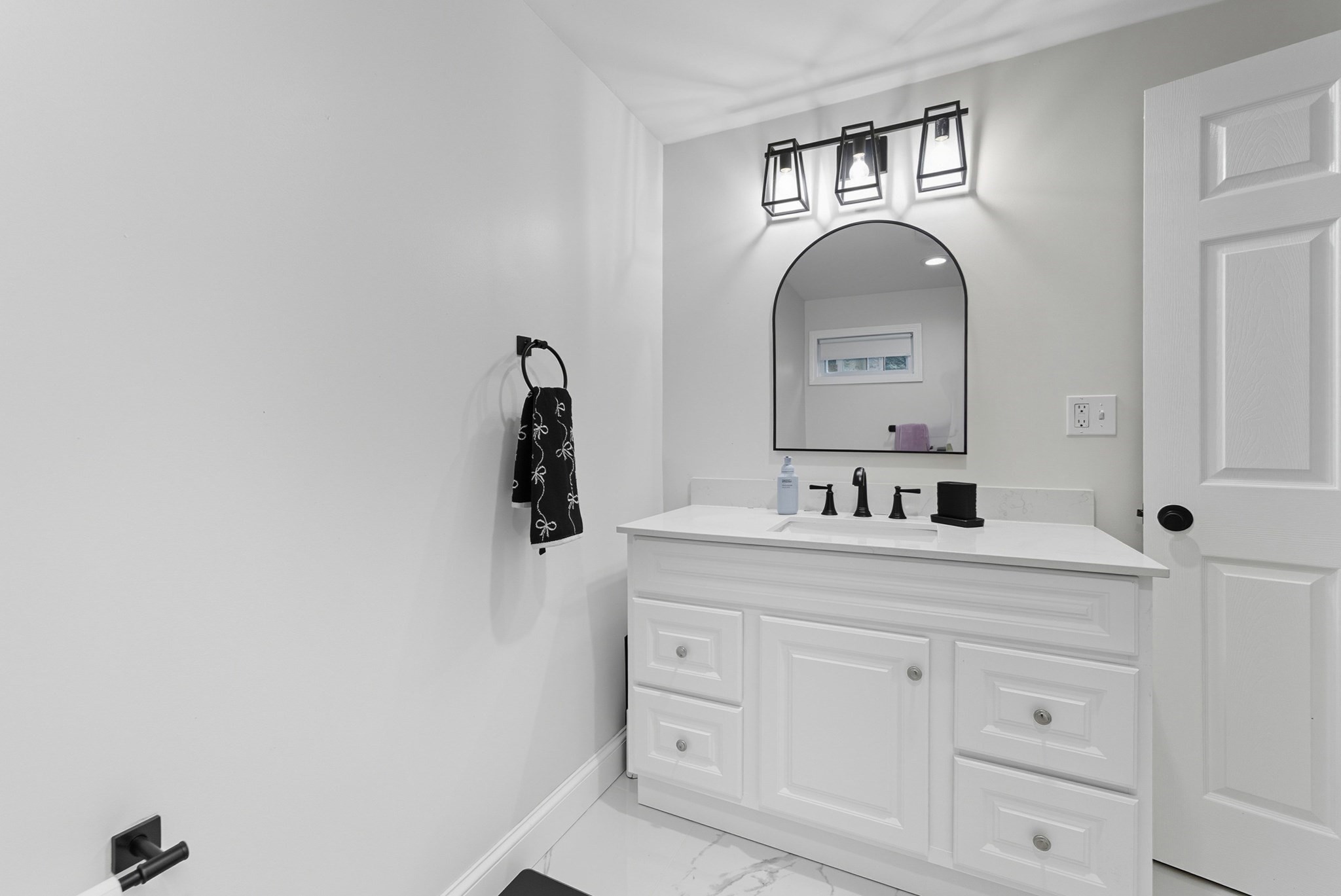 24 Elm Street, Ludlow, MA 01056 - Image 14