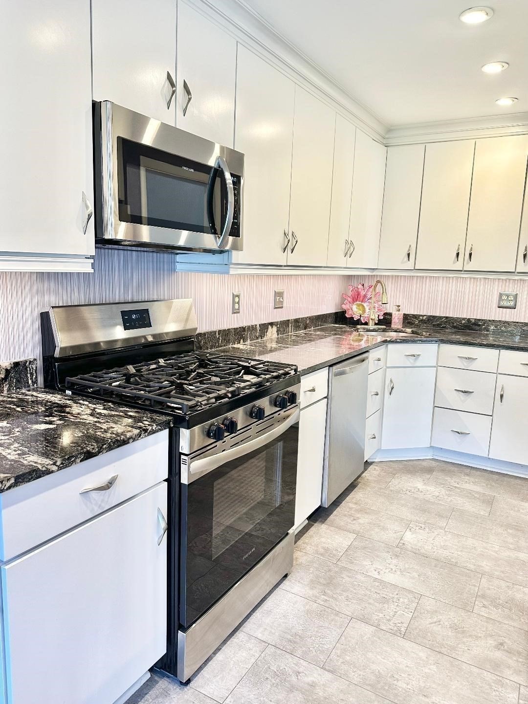 203 Pine Brook Drive Unit 9, Peabody, MA 01960 - Image 6