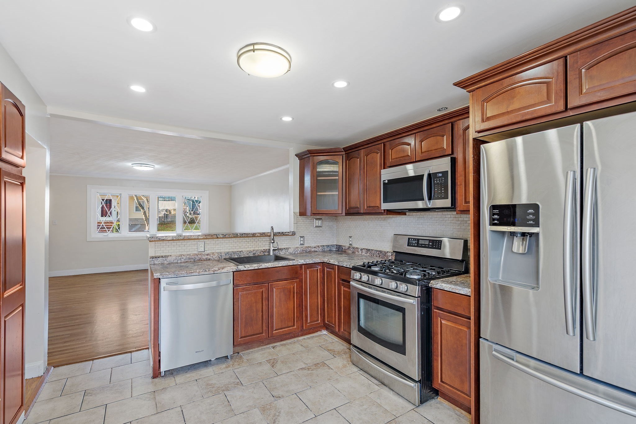 32 Violet St, Mattapan, Boston, MA 02126 - Image 7