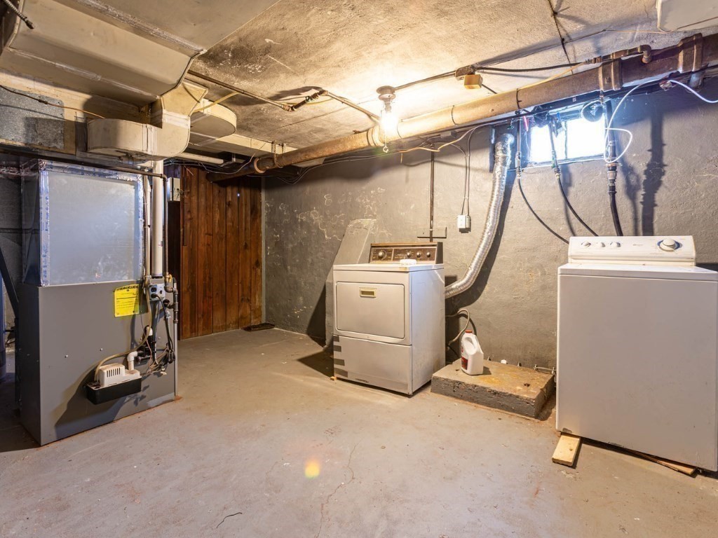 19 Roosevelt Ave, Springfield, MA 01118 - Image 23