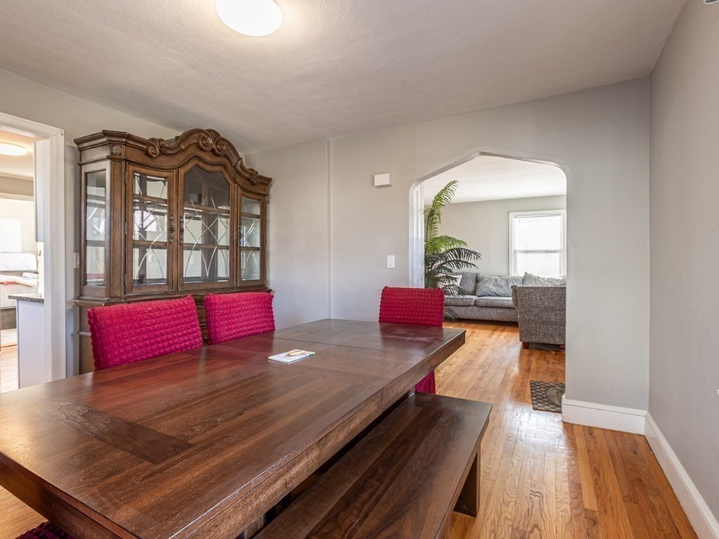 19 Roosevelt Ave, Springfield, MA 01118 - Image 5