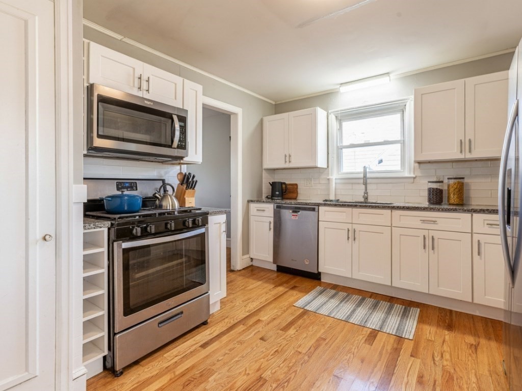 19 Roosevelt Ave, Springfield, MA 01118 - Image 7