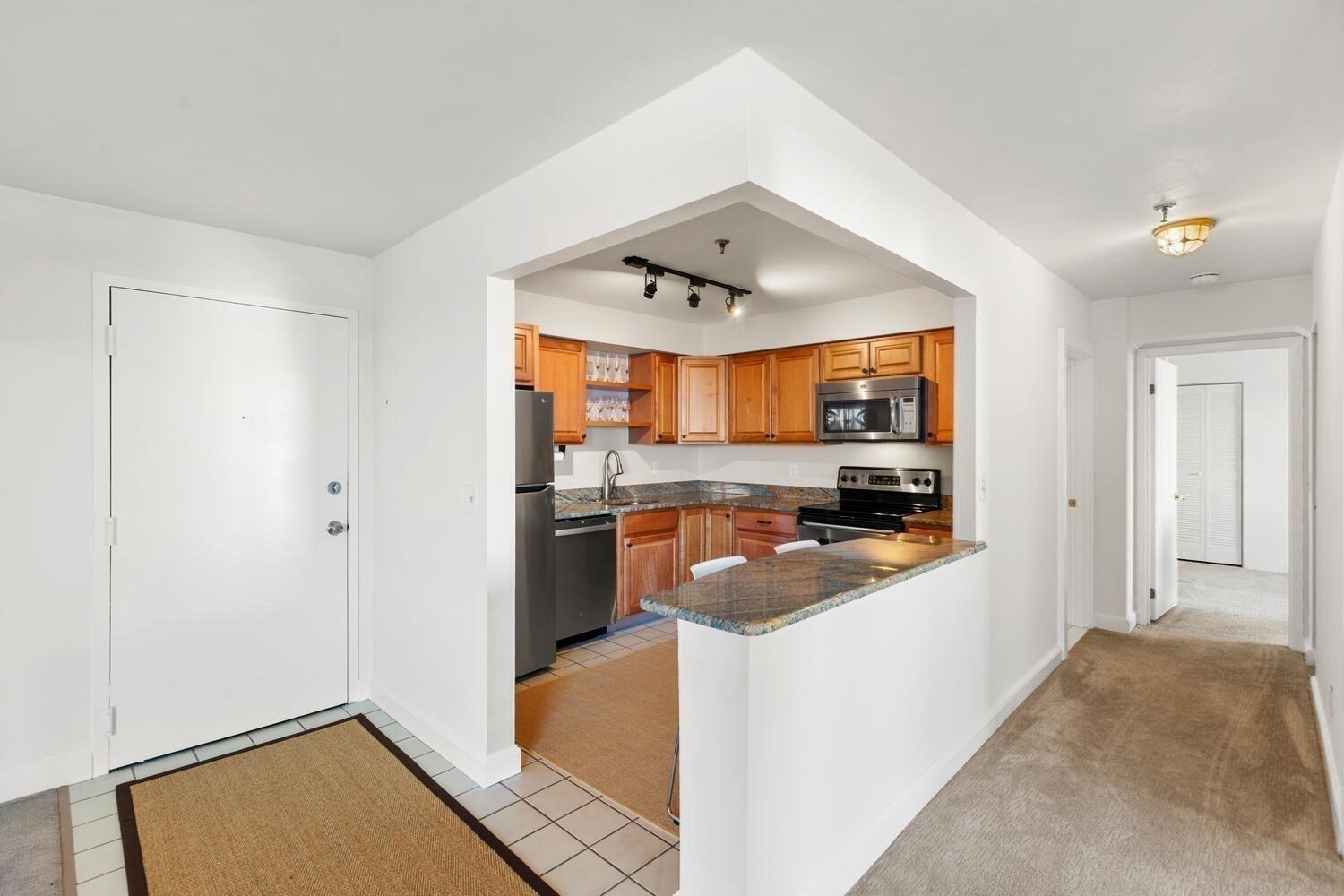 376 Ocean Ave Unit 706, Revere, MA 02151 - Image 12