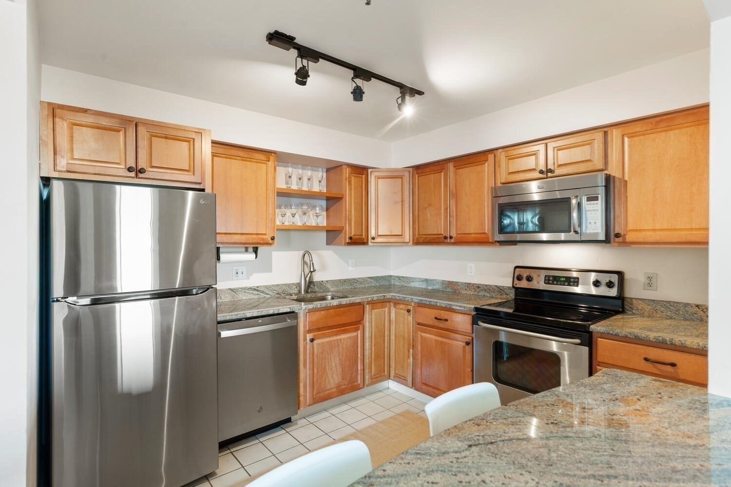 376 Ocean Ave Unit 706, Revere, MA 02151 - Image 13