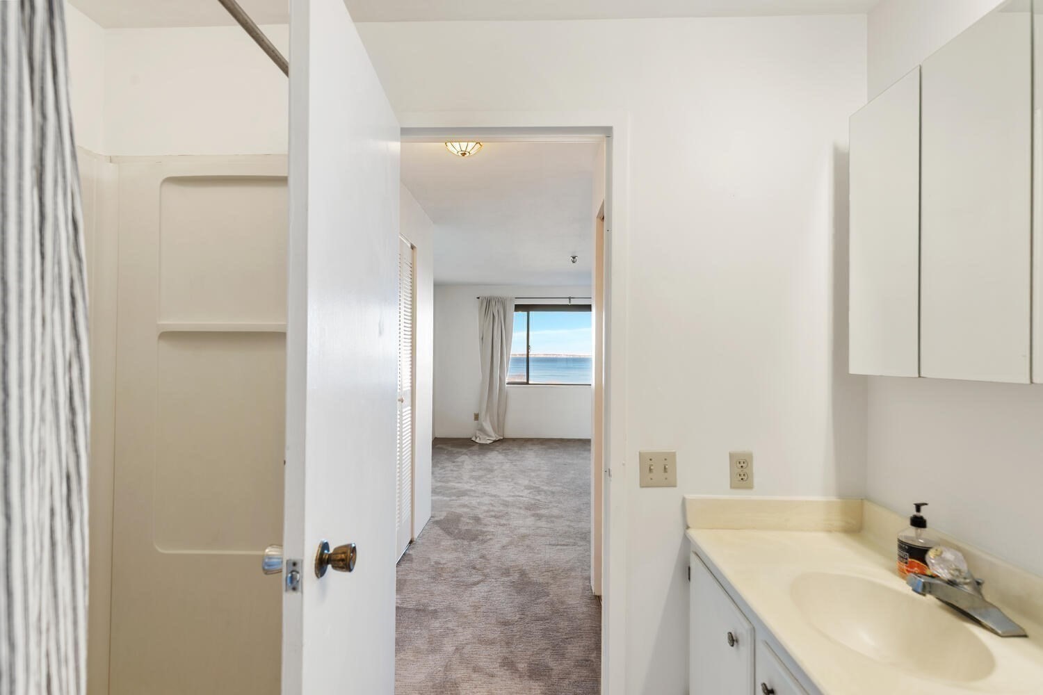 376 Ocean Ave Unit 706, Revere, MA 02151 - Image 24