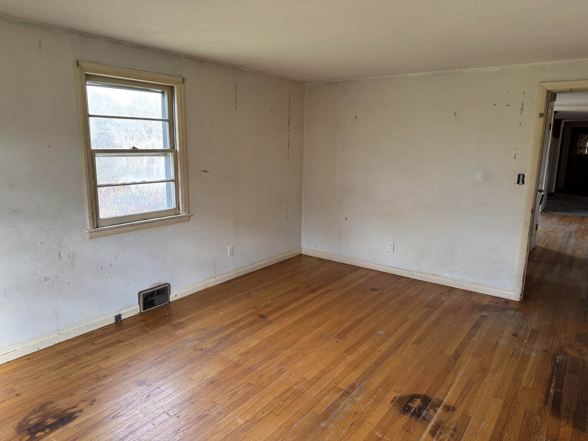 1454 S Branch Pkwy, Springfield, MA 01129 - Image 21